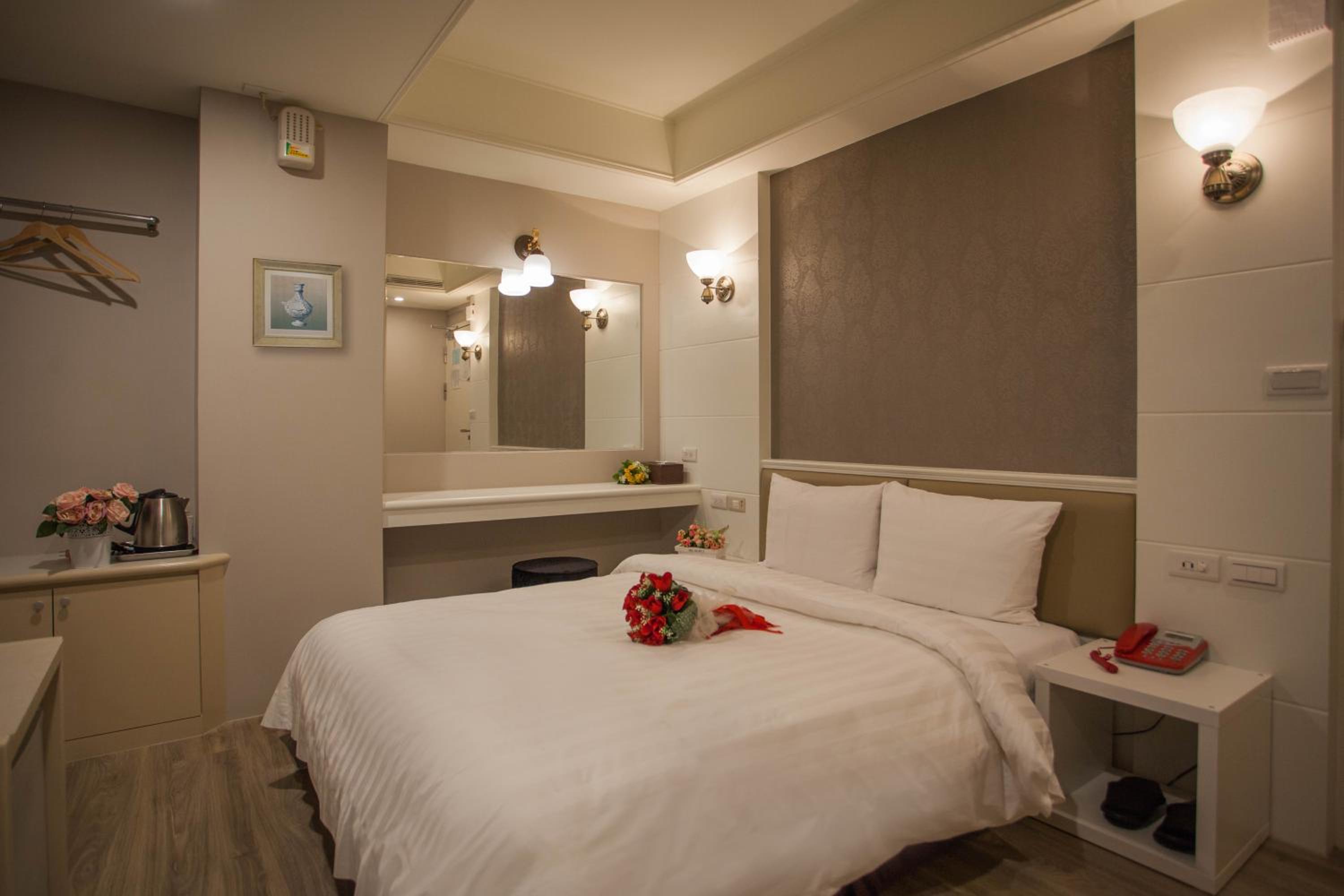 Deluxe Double Room with Castle View