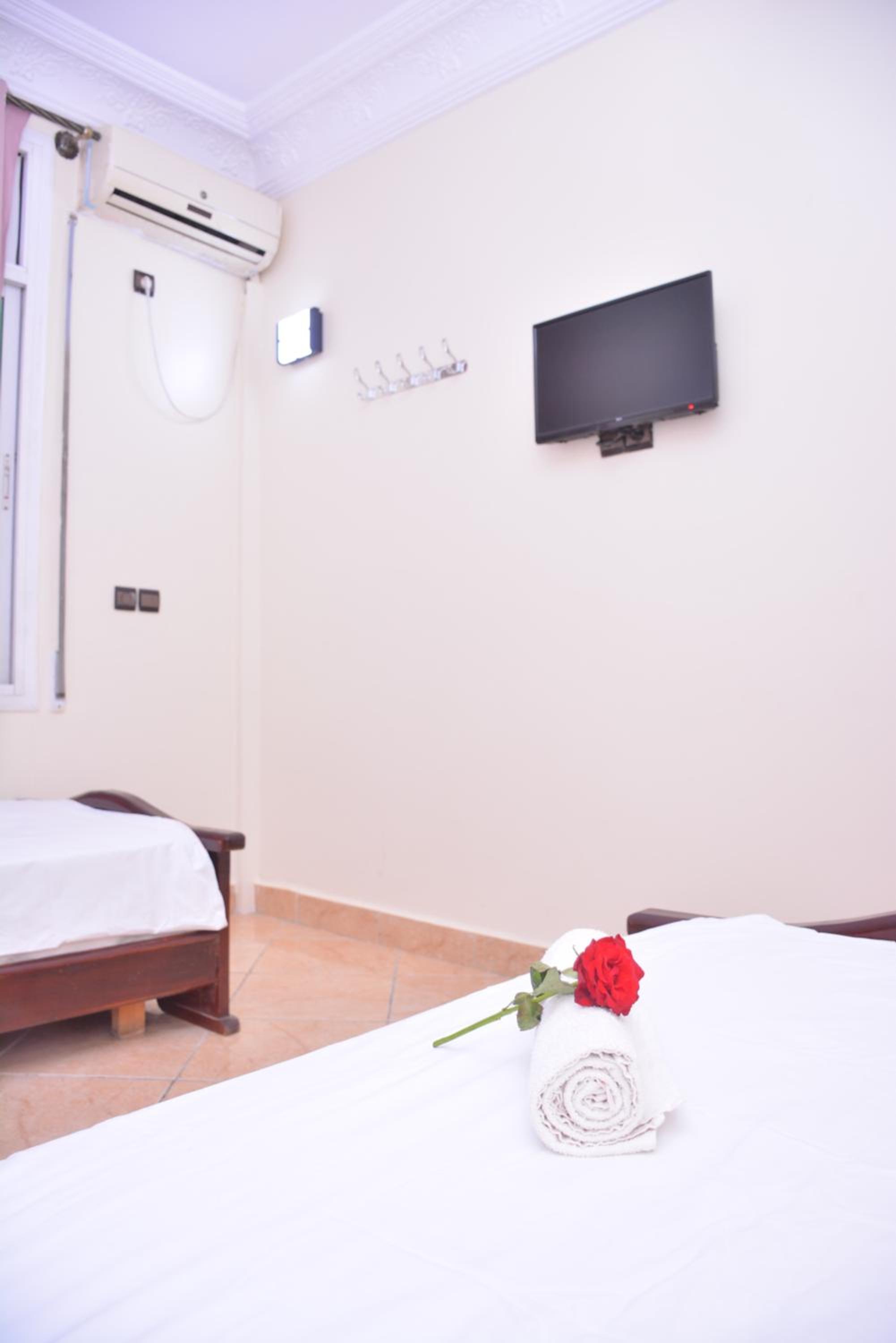 Deluxe Room - Photo 3