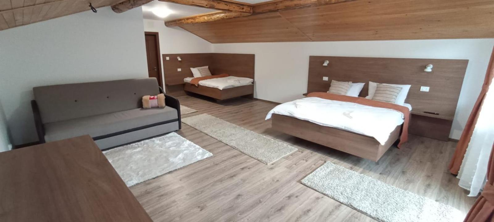 Triple Room photo 2