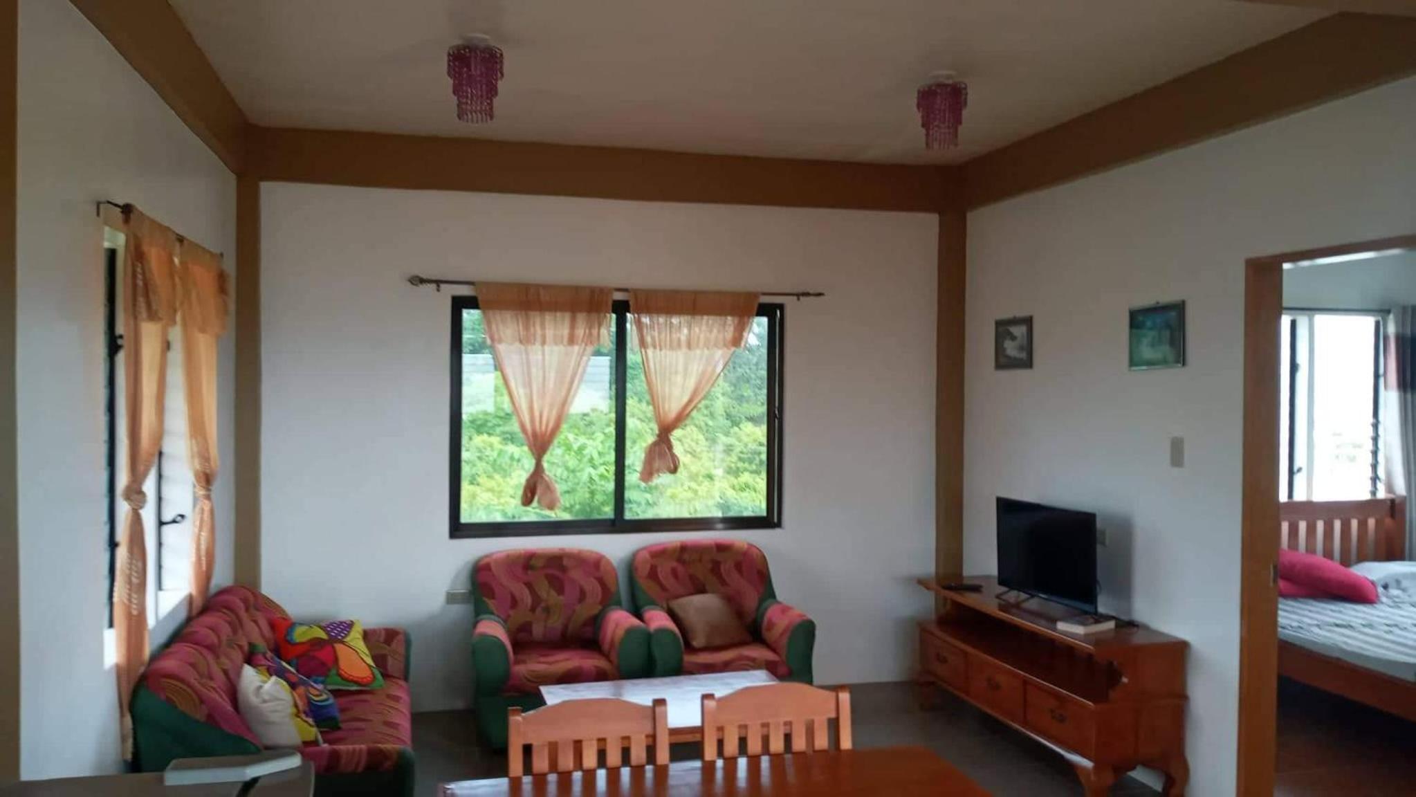 One-Bedroom Apartment - Photo 6