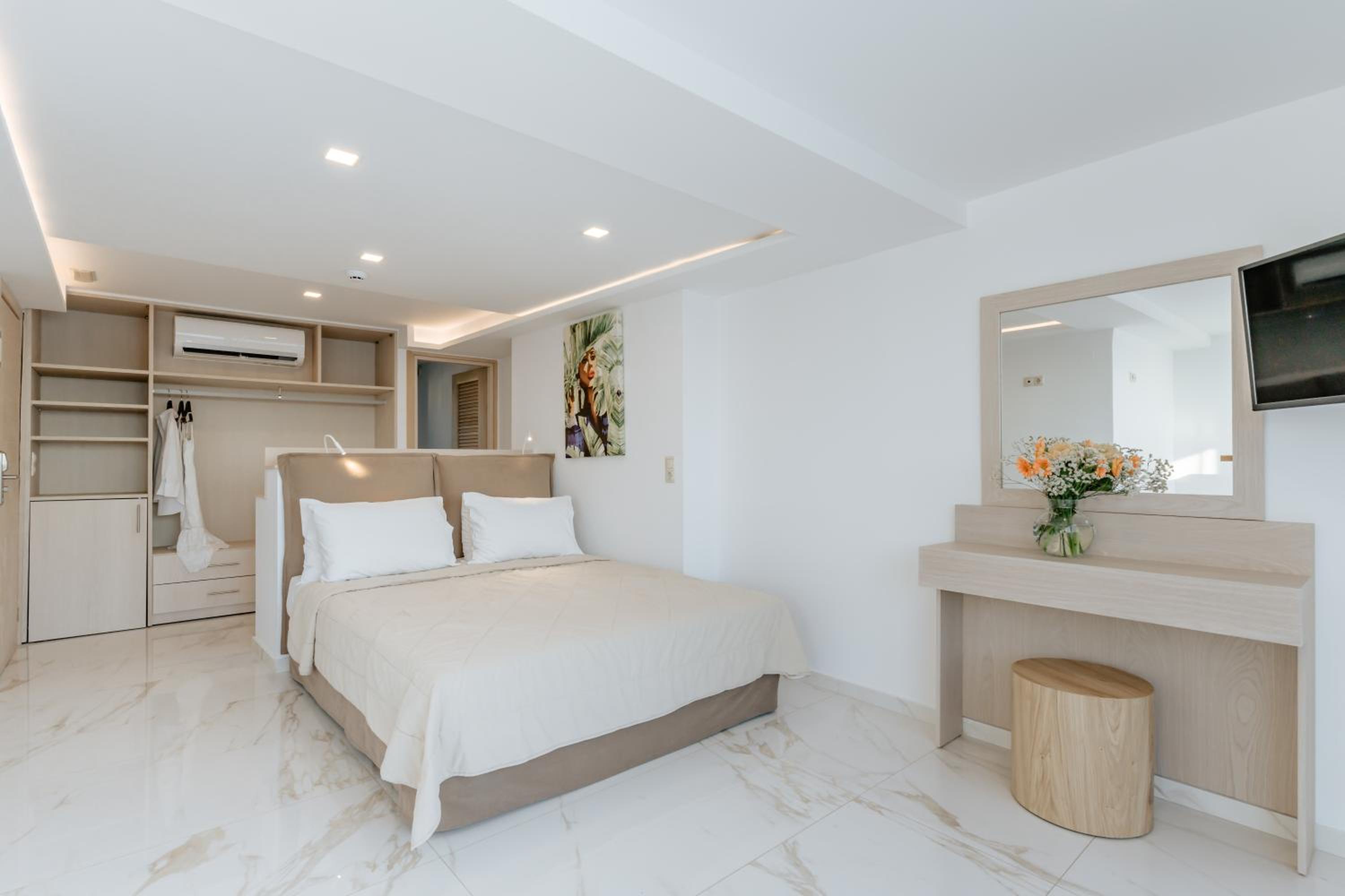 Suite with Terrace photo 1