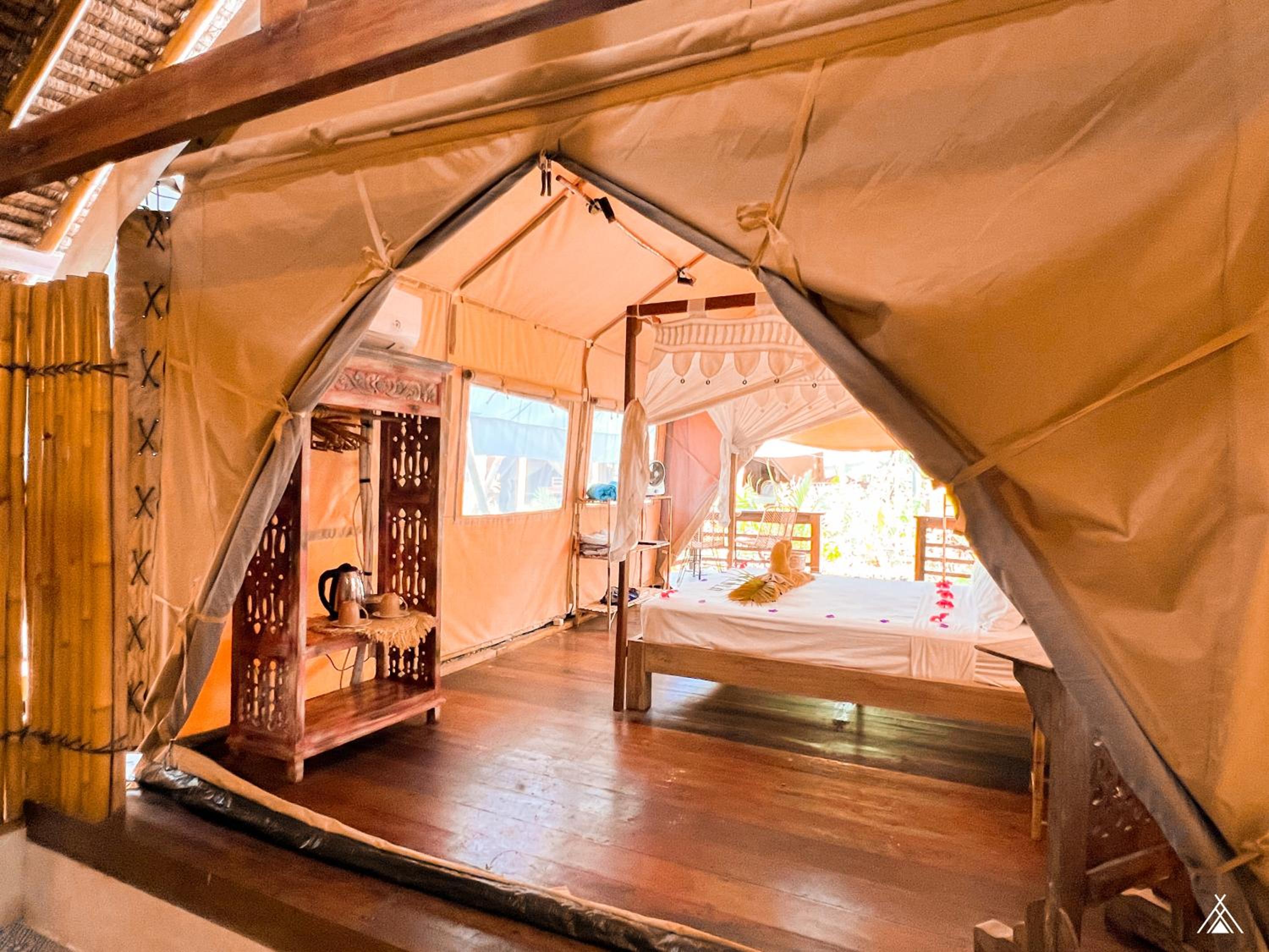 Luxury Glamping Tent - Photo 17