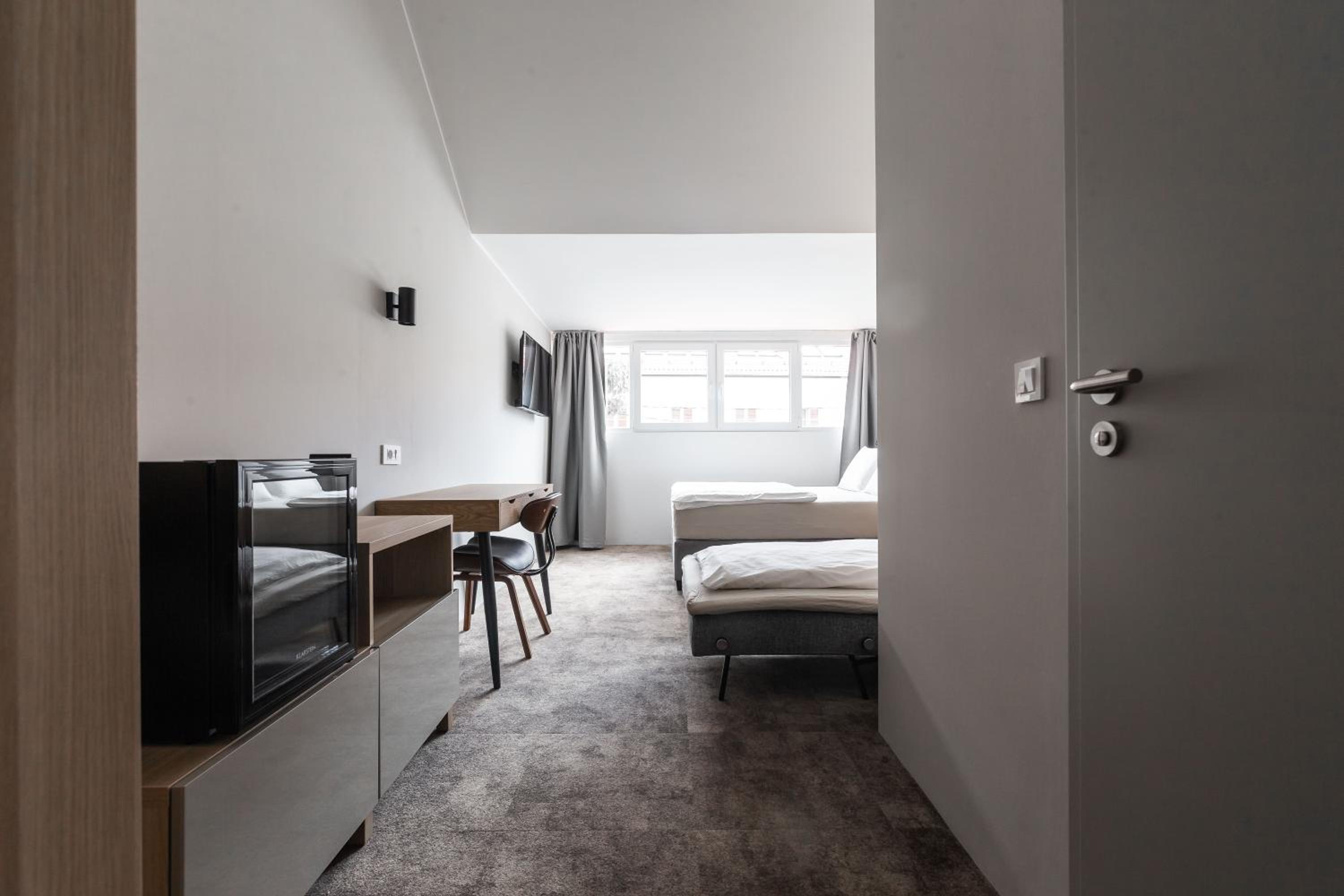 Double Room with Extra Bed - Photo 5