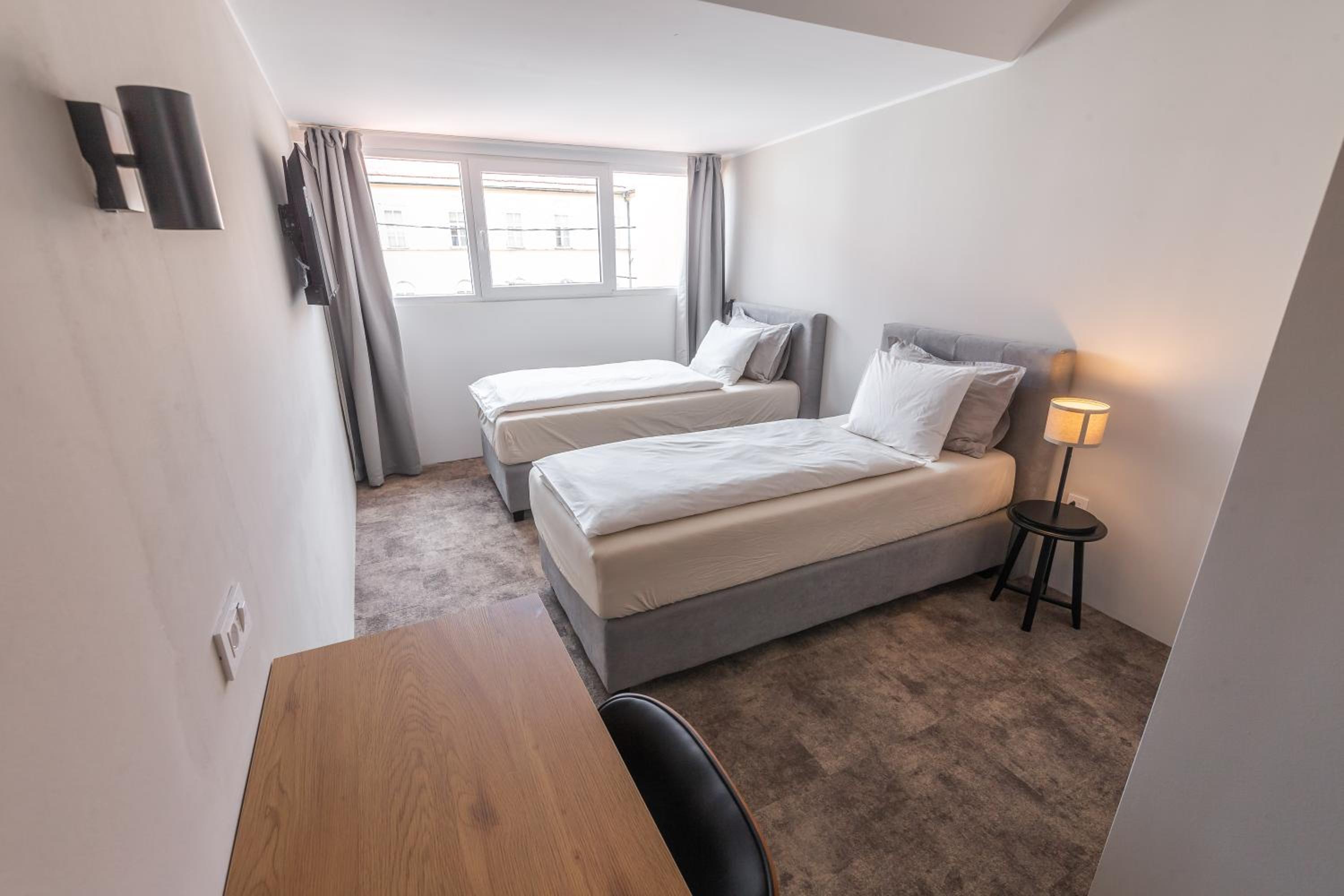 Twin Room - Photo 1