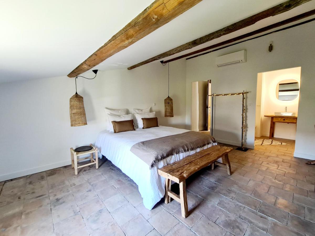 Superior Suite - Photo 37