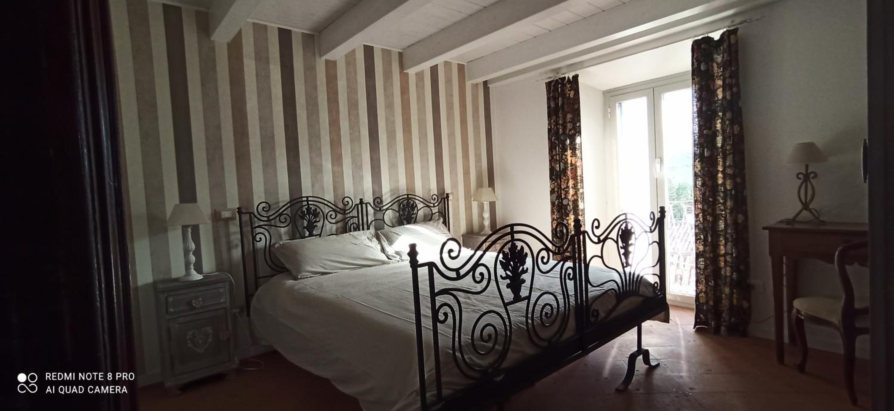 Quadruple Room with Bathroom - Photo 1