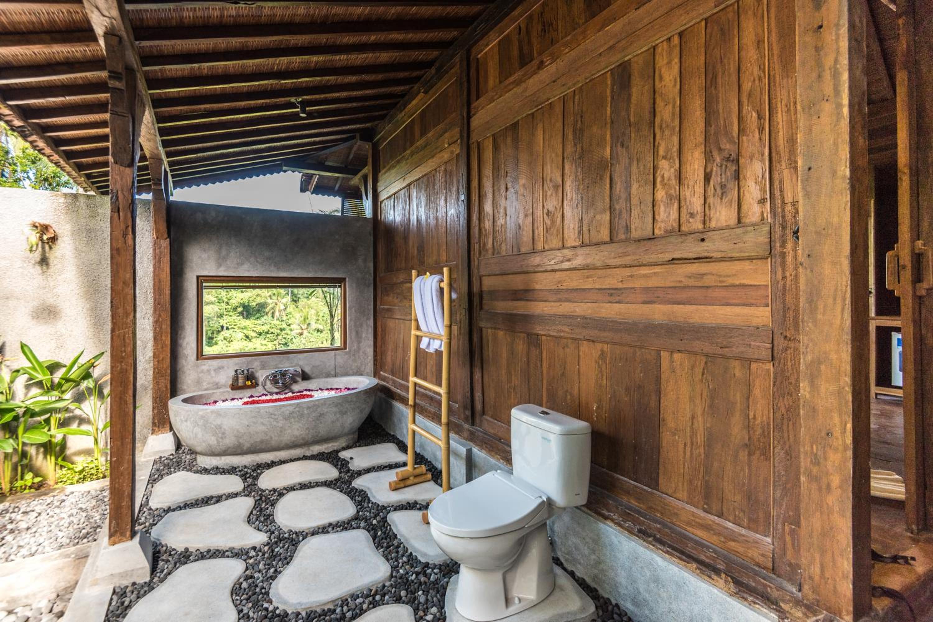 One-Bedroom Pool Villa with Valley View - Photo 31