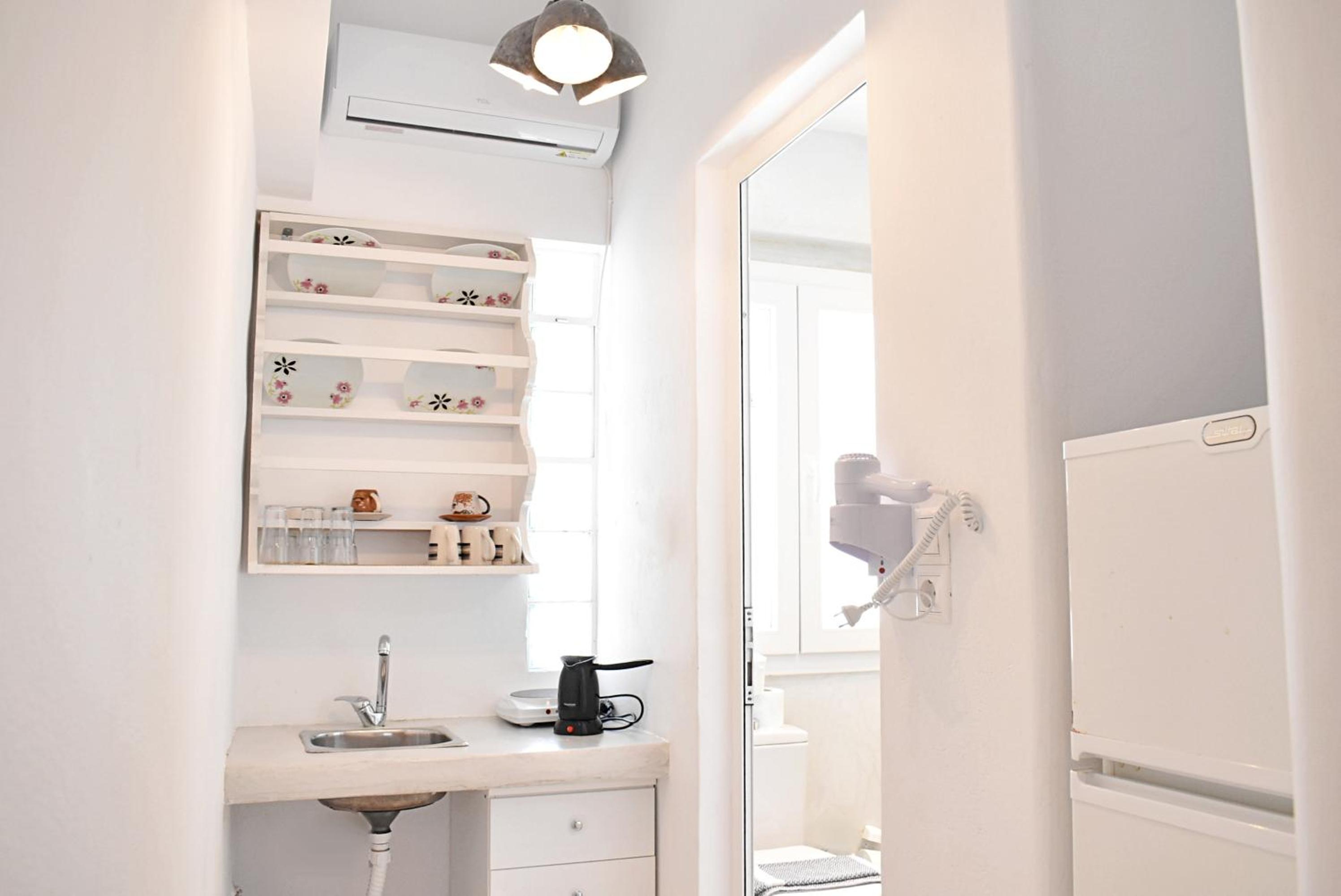 One-Bedroom Apartment - Photo 10
