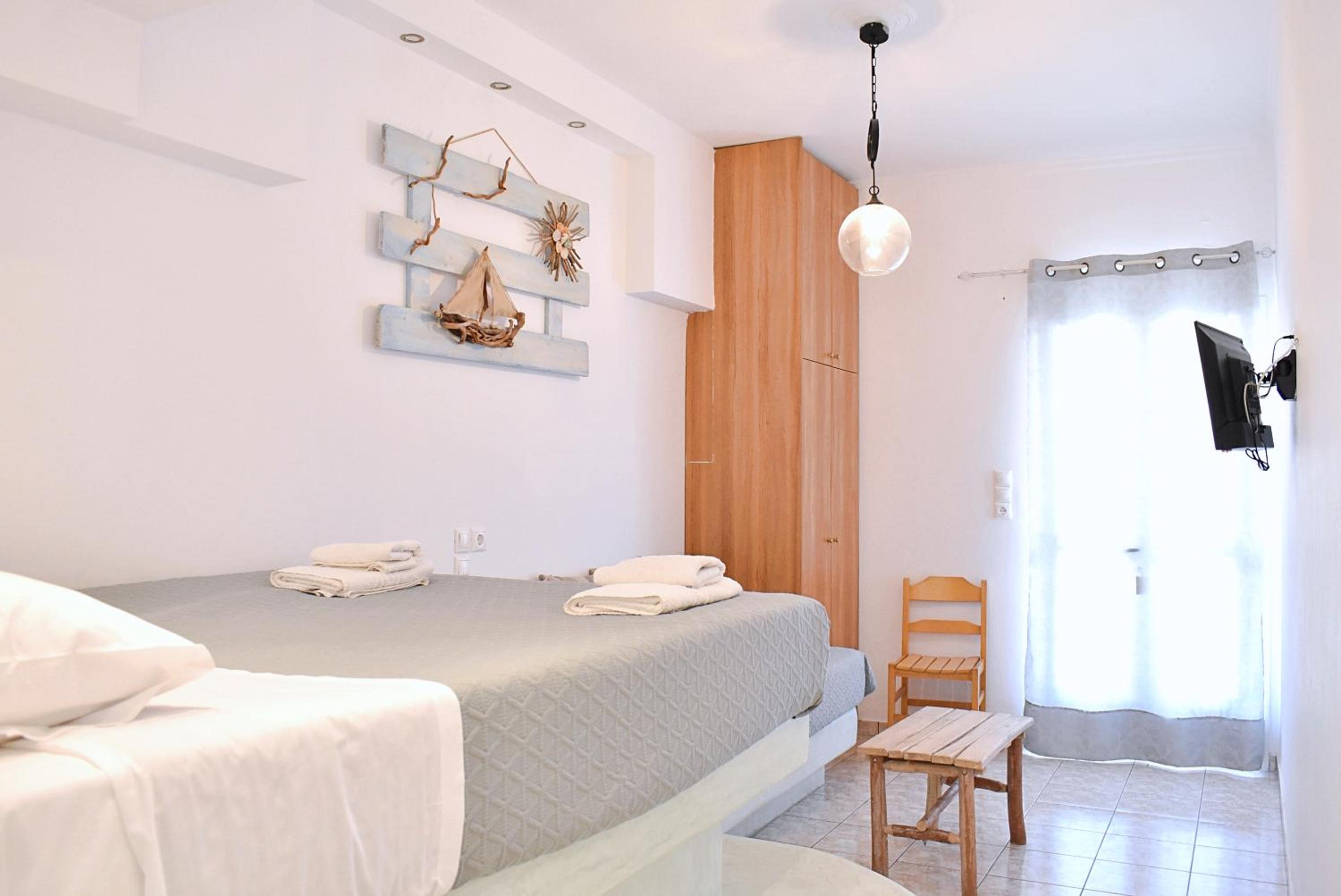 One-Bedroom Apartment - Photo 5