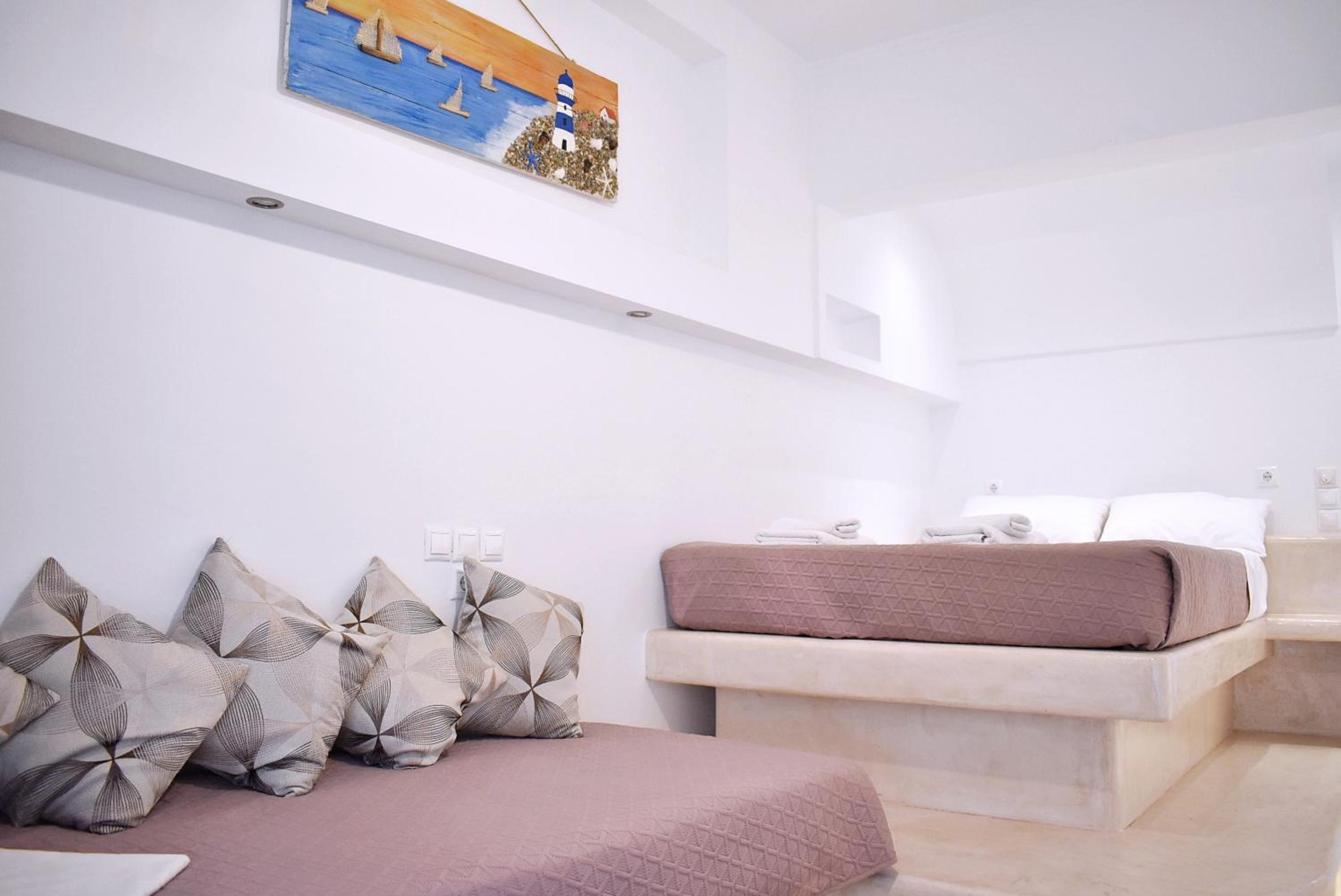 One-Bedroom Apartment - Photo 14