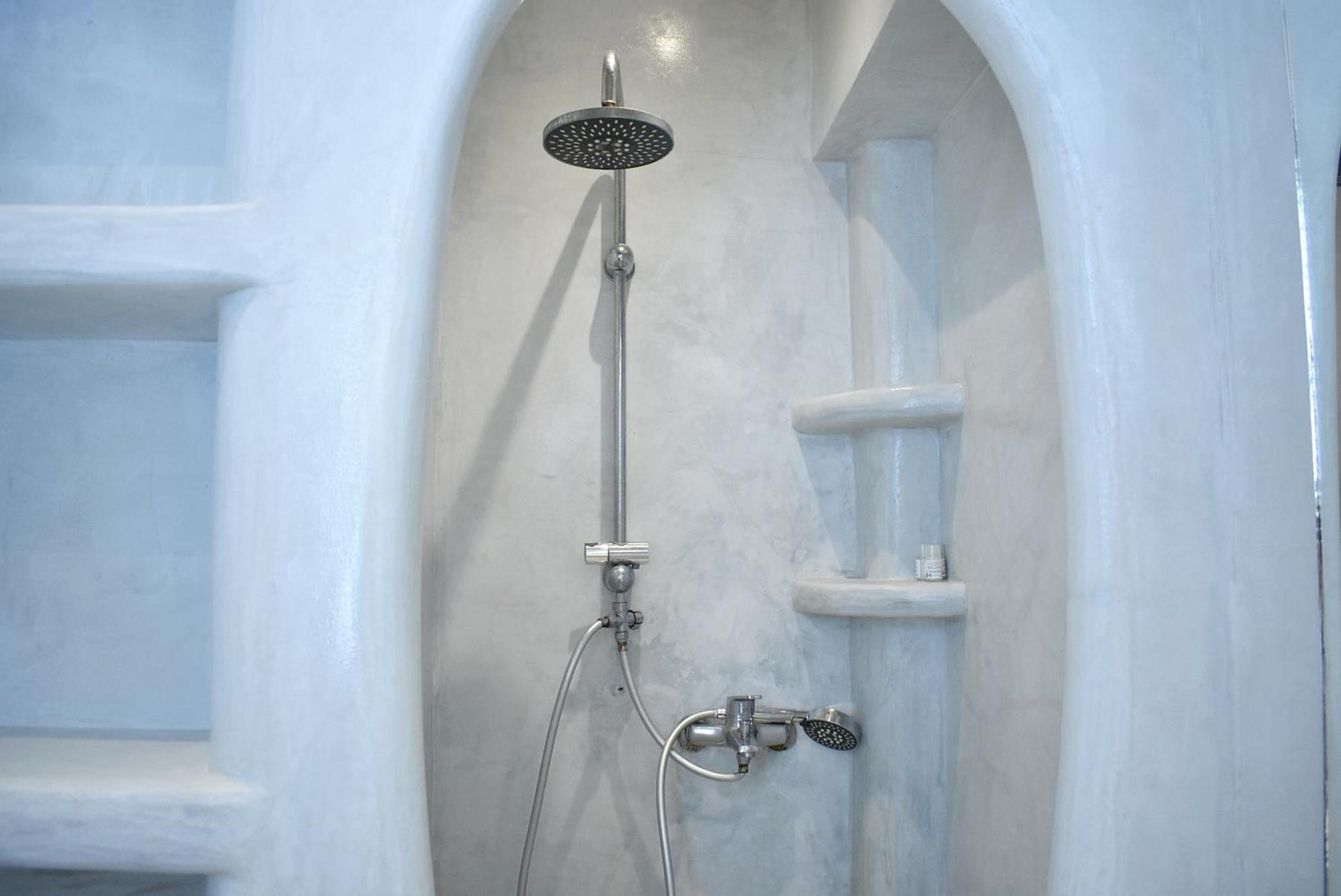 One-Bedroom Apartment - Photo 17