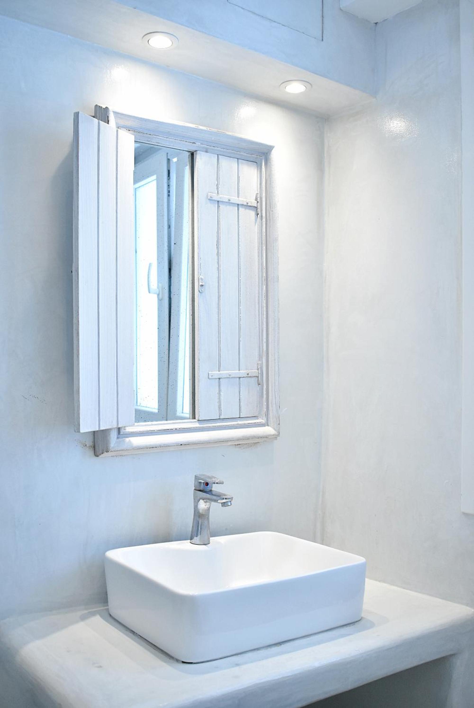 One-Bedroom Apartment - Photo 19