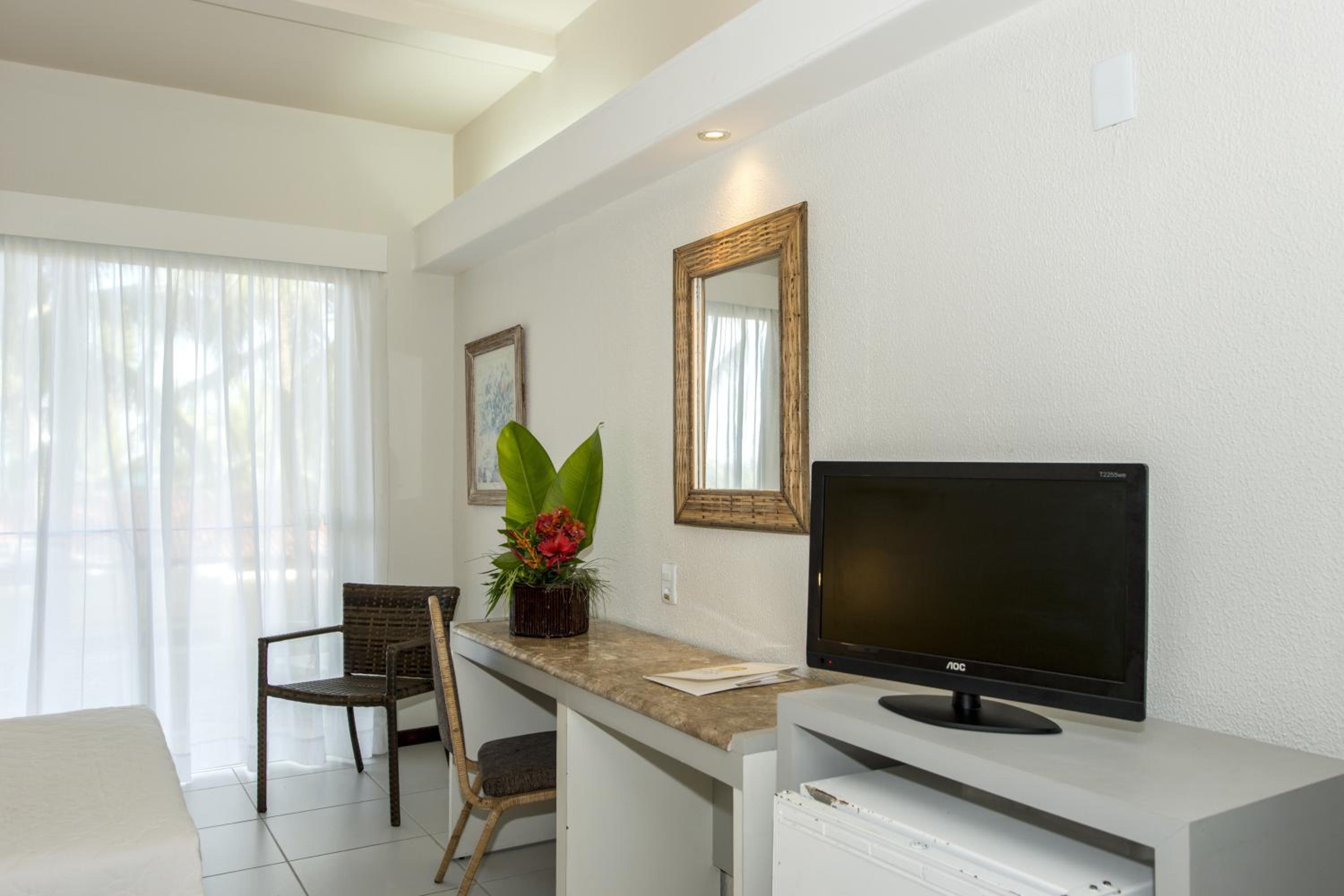 Standard Double Room with Sea View - Photo 3
