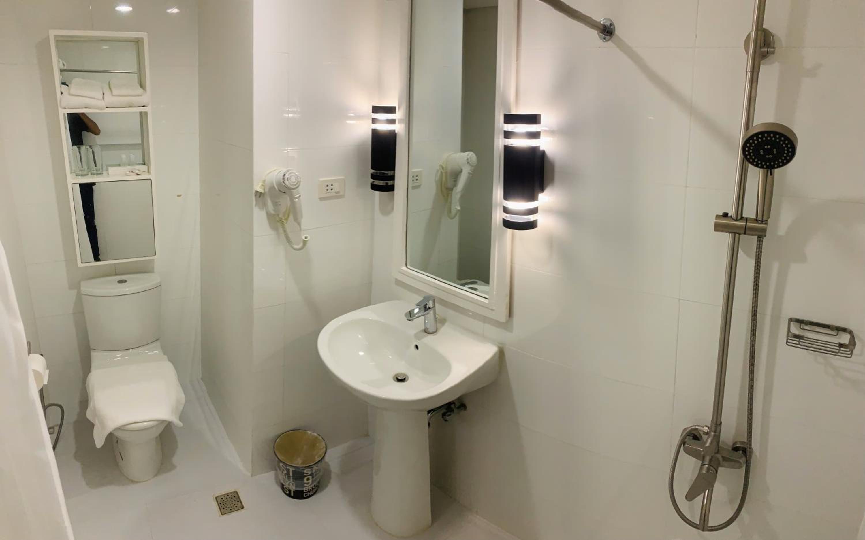 Deluxe Twin Room - Photo 2