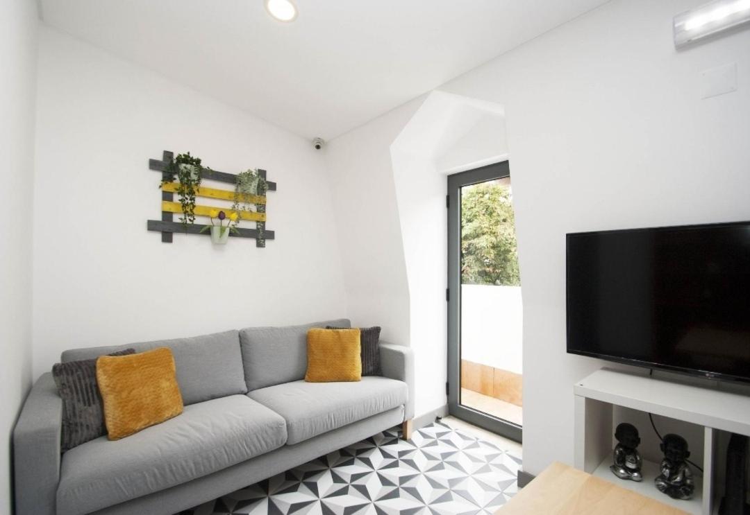 Villa photo 1