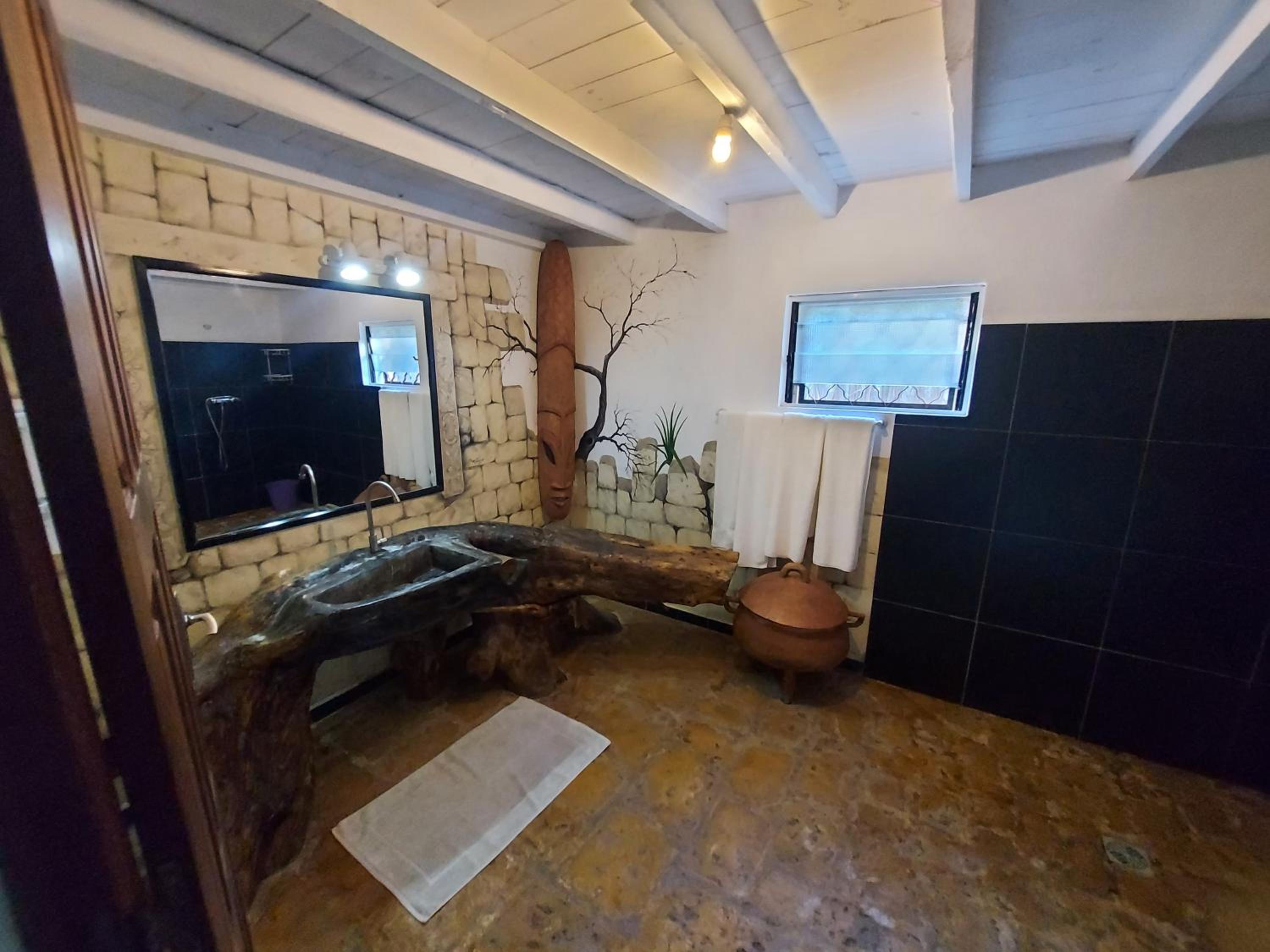 Suite with Garden View photo 3