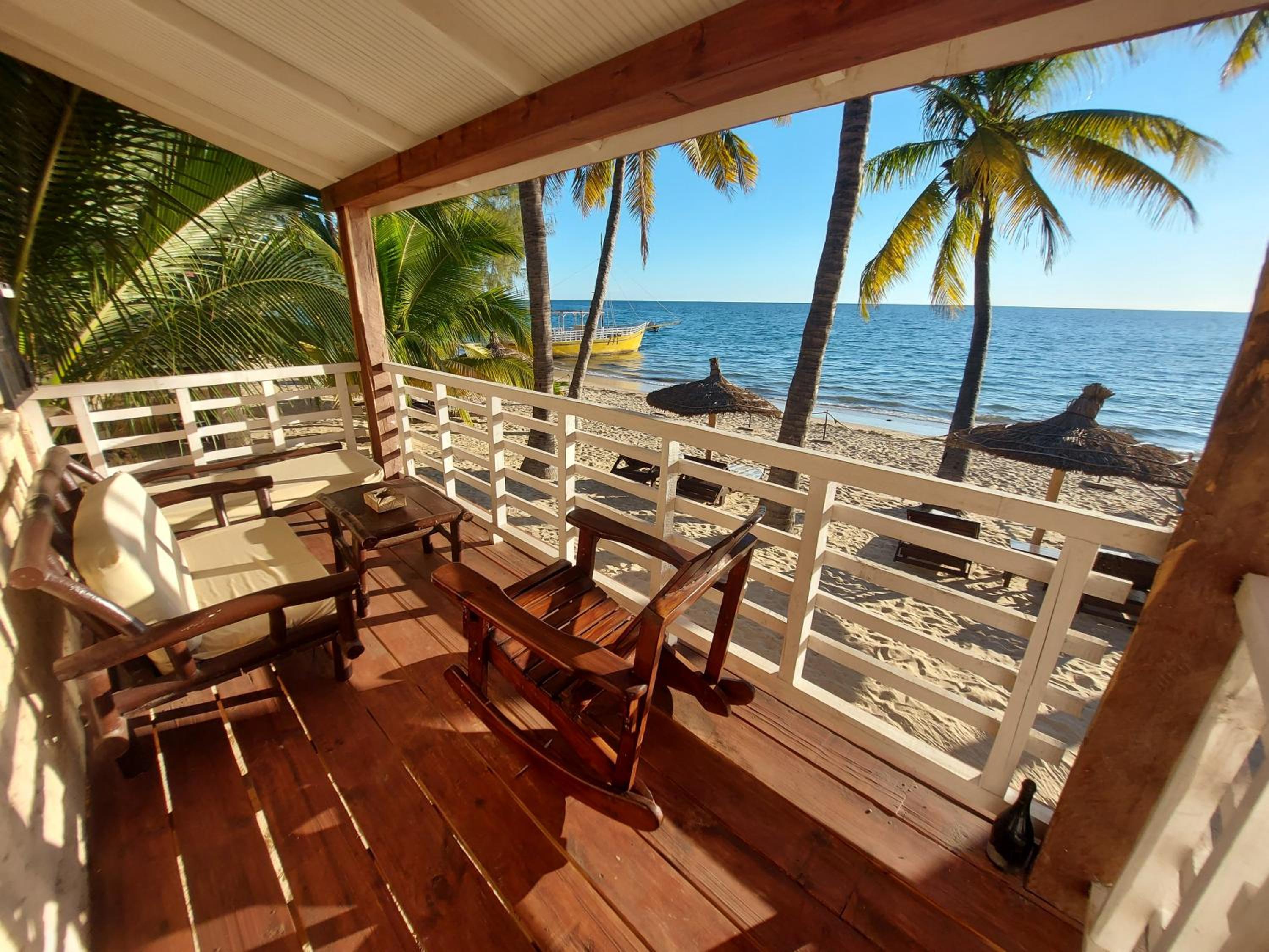 Double Room with Balcony and Sea View photo 3