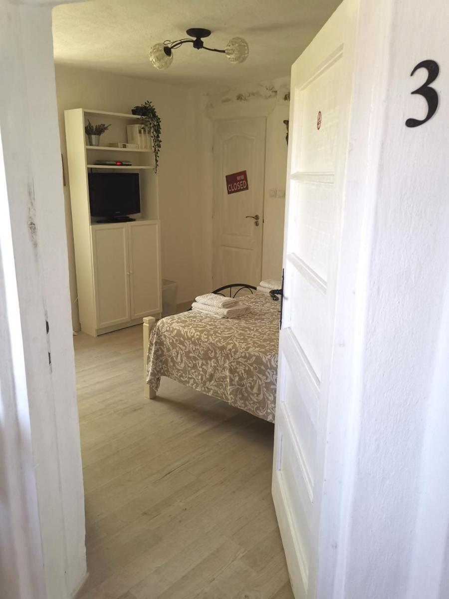 Standard Double Room photo 2