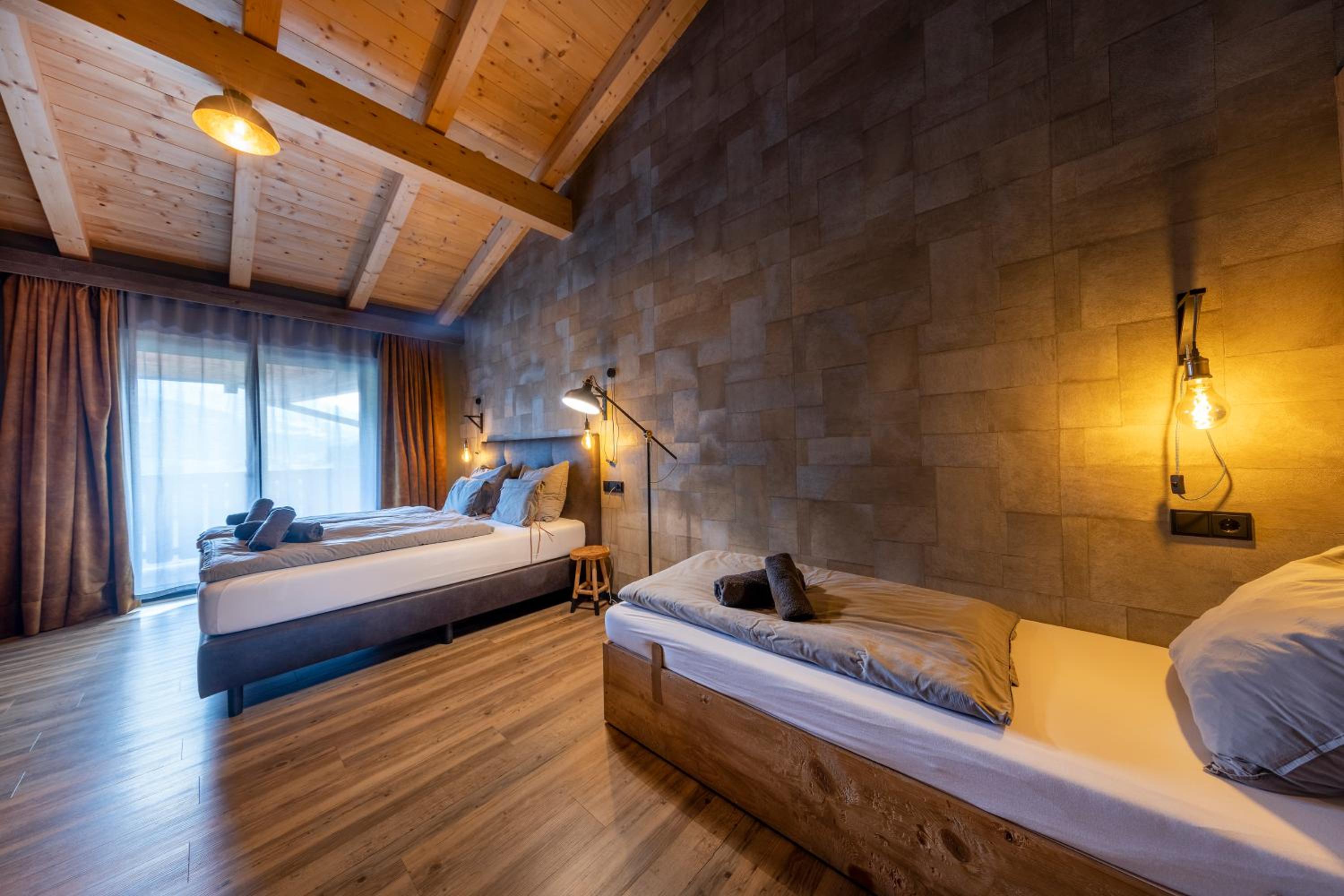 Triple Room with Balcony - Photo 8