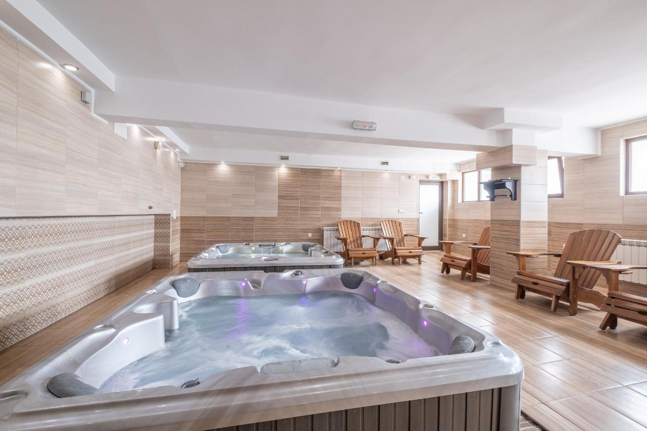 Twin Room with Balcony (2 Adults + 1 Child) - Free Relax Zone - Photo 2