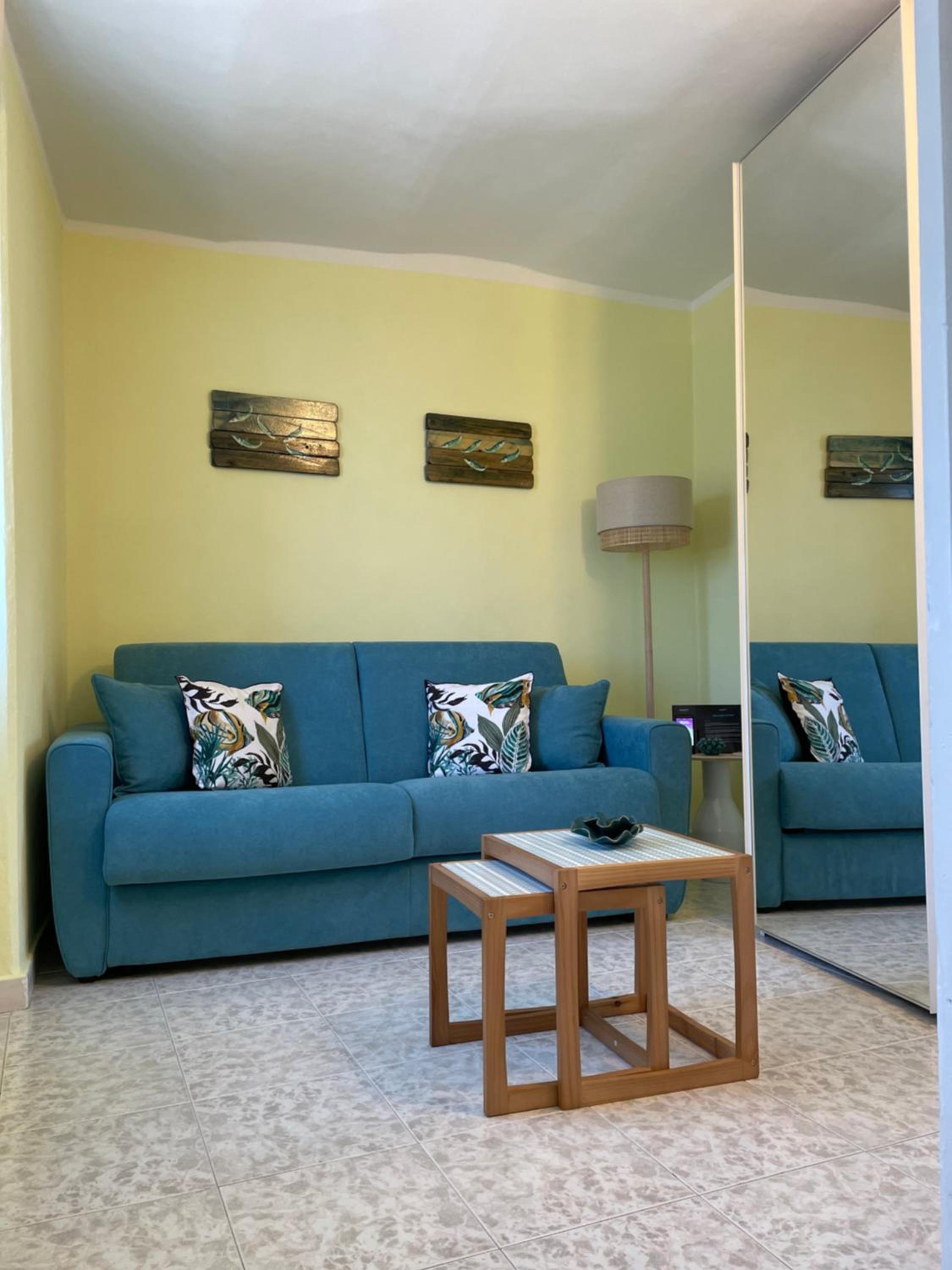 Queen Room with Sea View - Photo 11