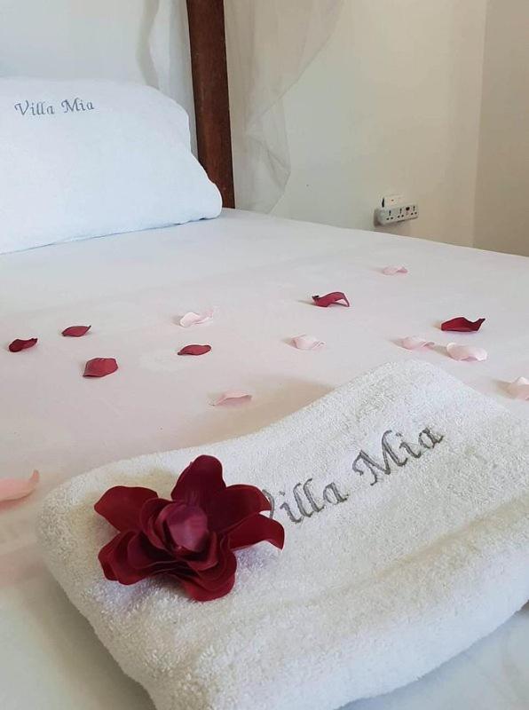 Double Room with Private Bathroom - Photo 23