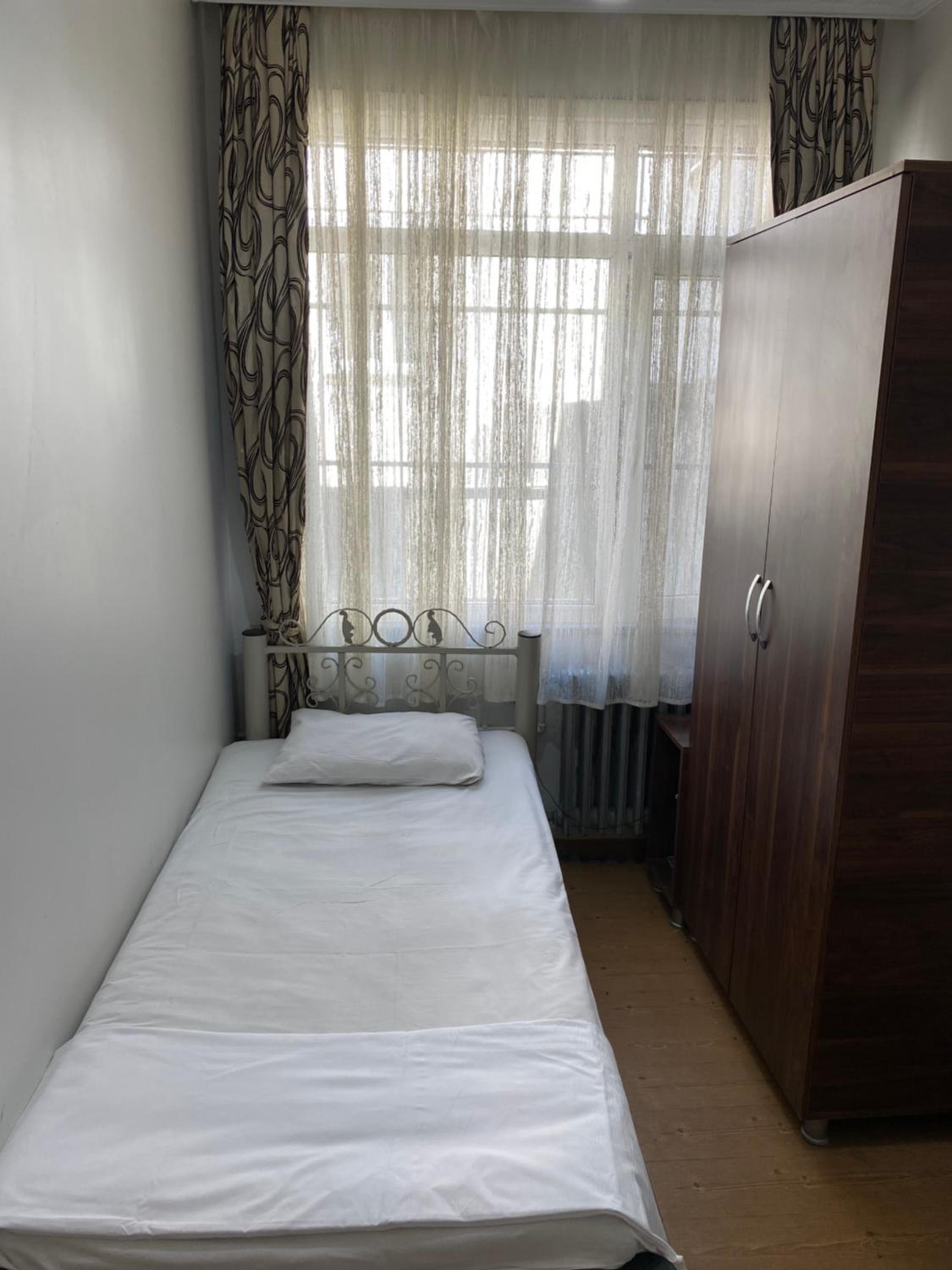 Budget Single Room photo 2