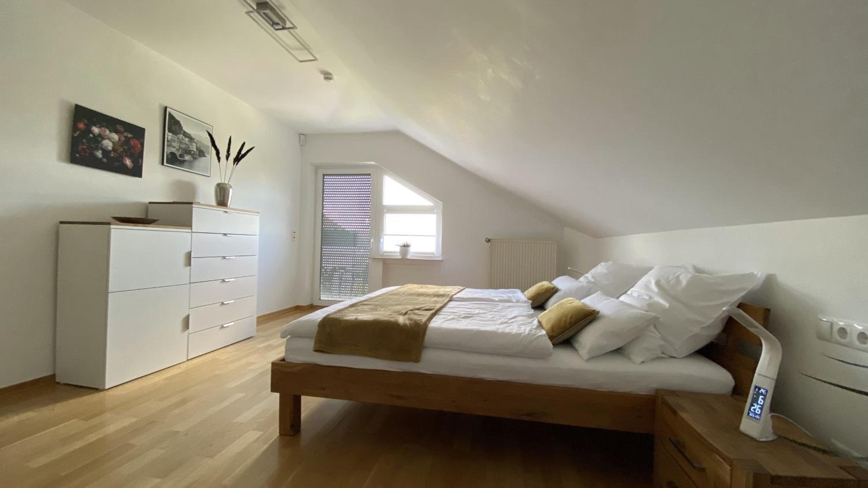 One-Bedroom Apartment - Photo 6