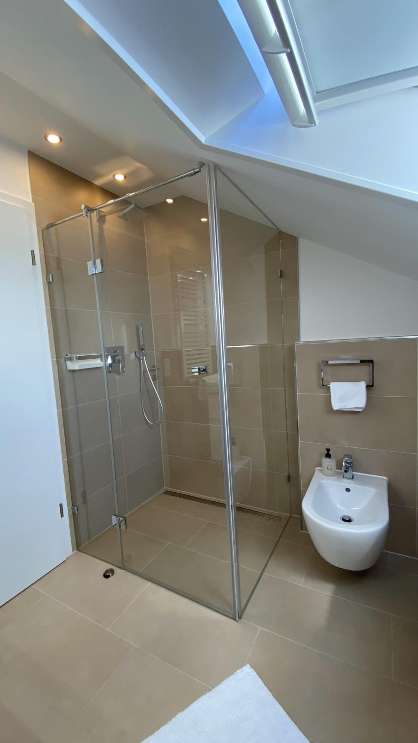 One-Bedroom Apartment - Photo 3