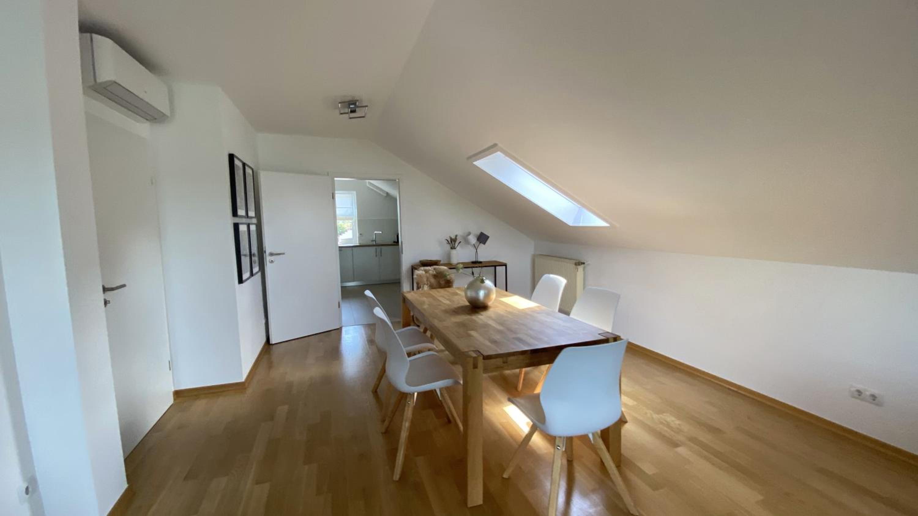 One-Bedroom Apartment - Photo 10