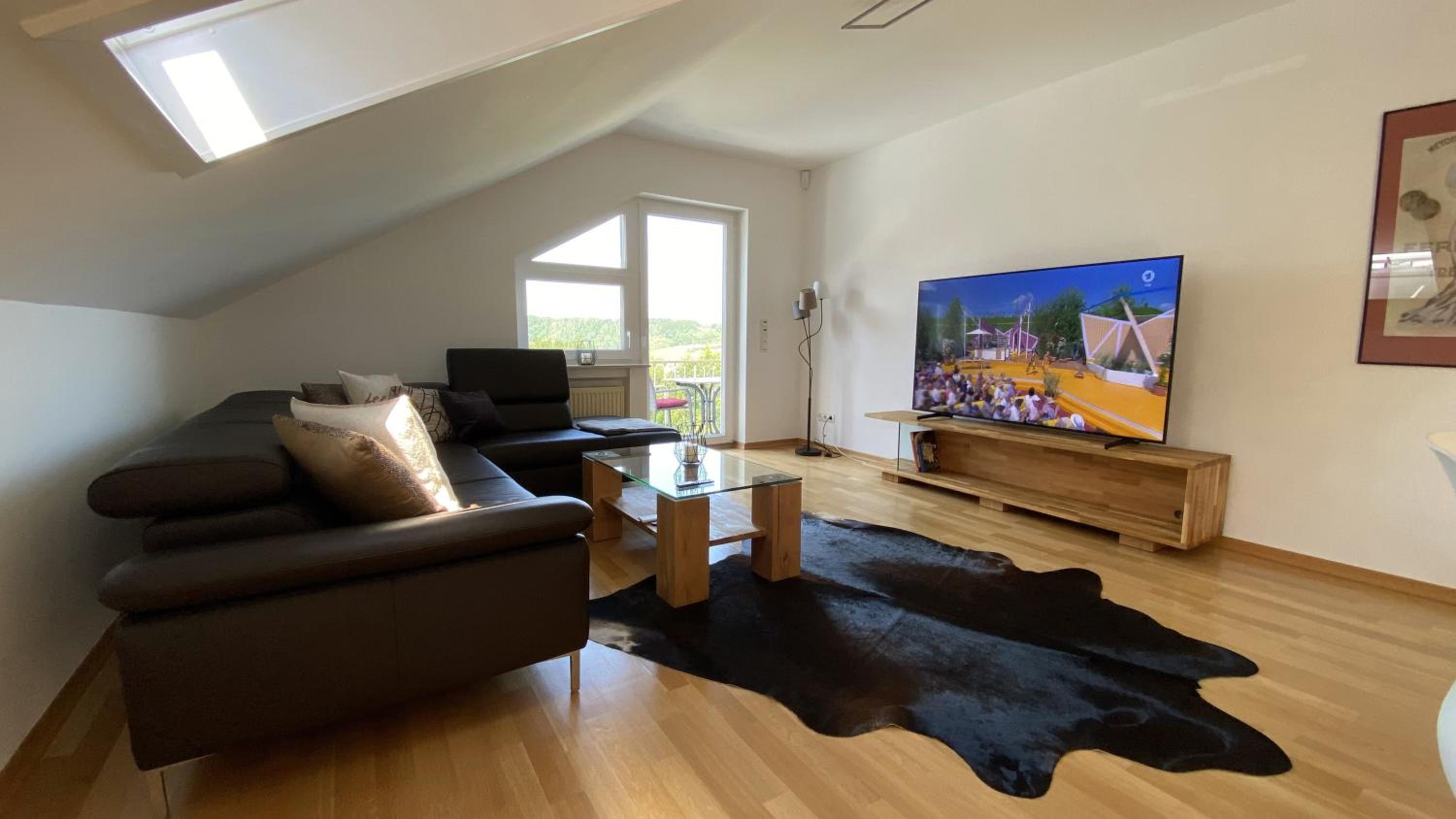 One-Bedroom Apartment - Photo 4