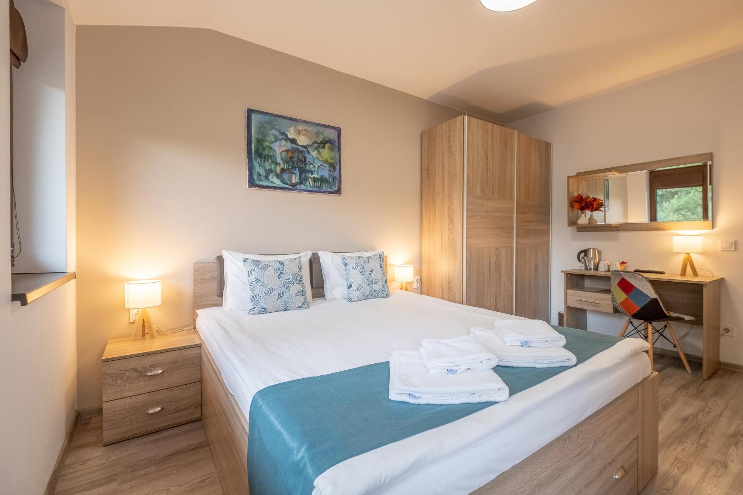 Double Room - Photo 1