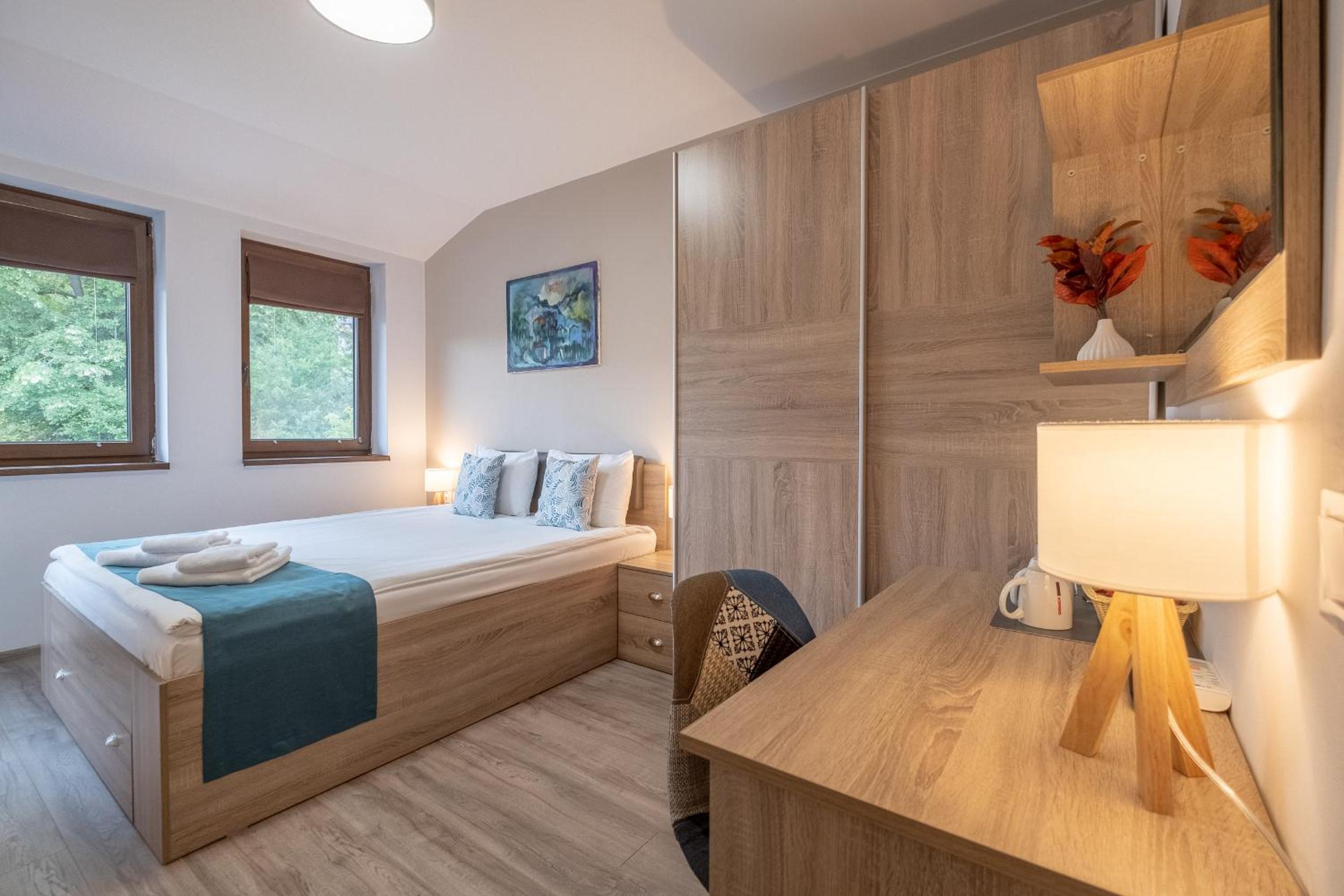 Double Room - Photo 3
