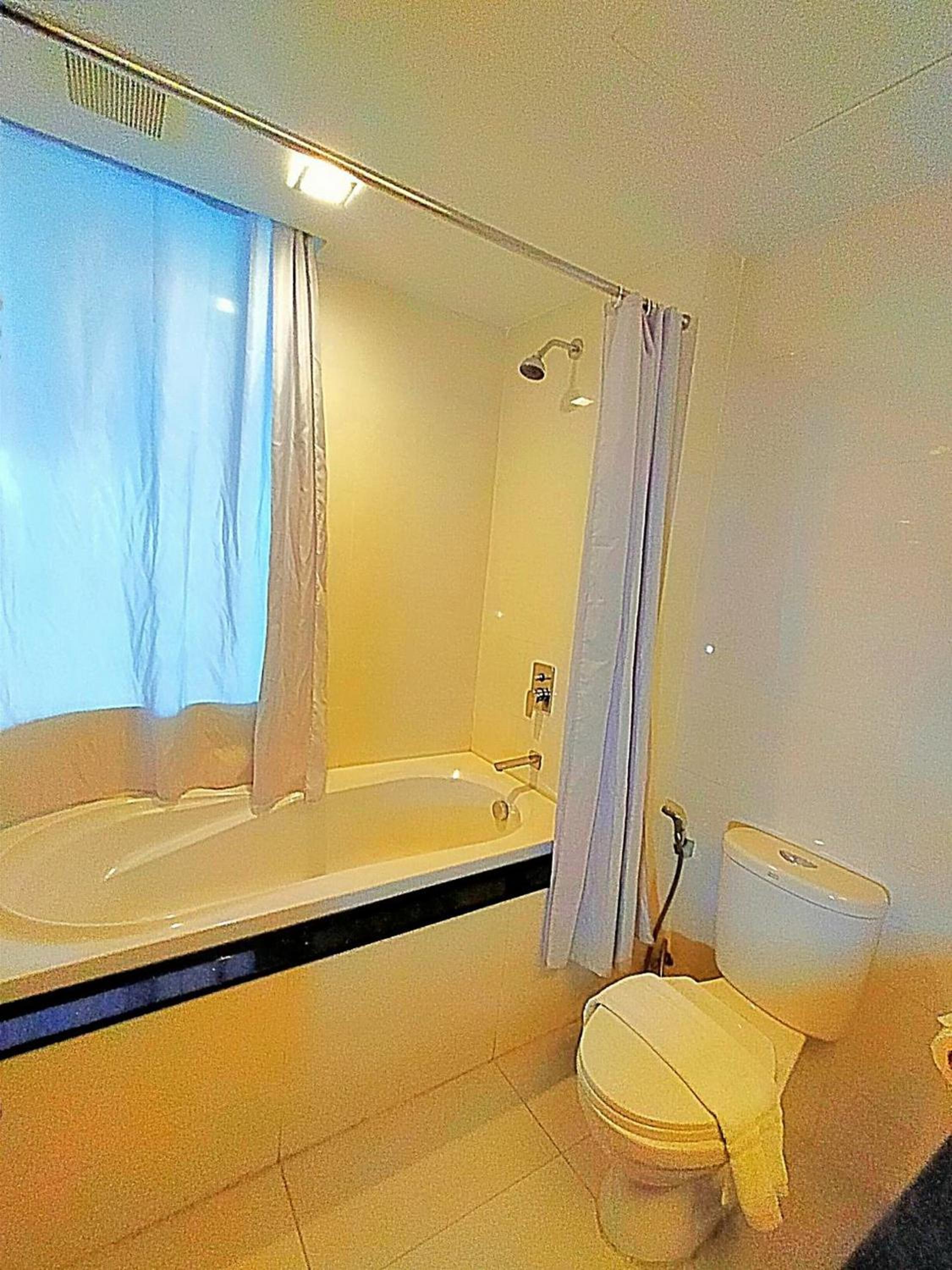 Superior Twin Room with Sea View - Photo 5