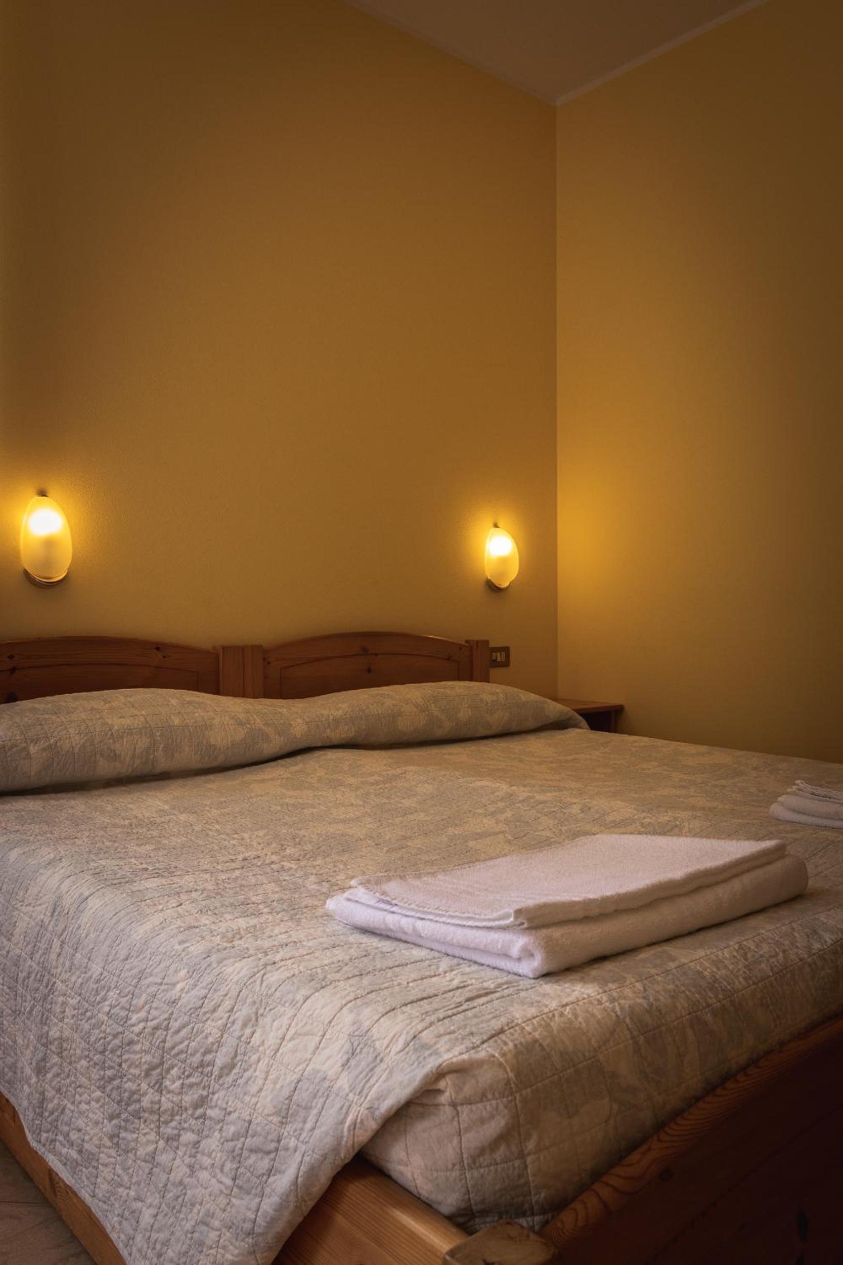 Double or Twin Room with Balcony photo 1