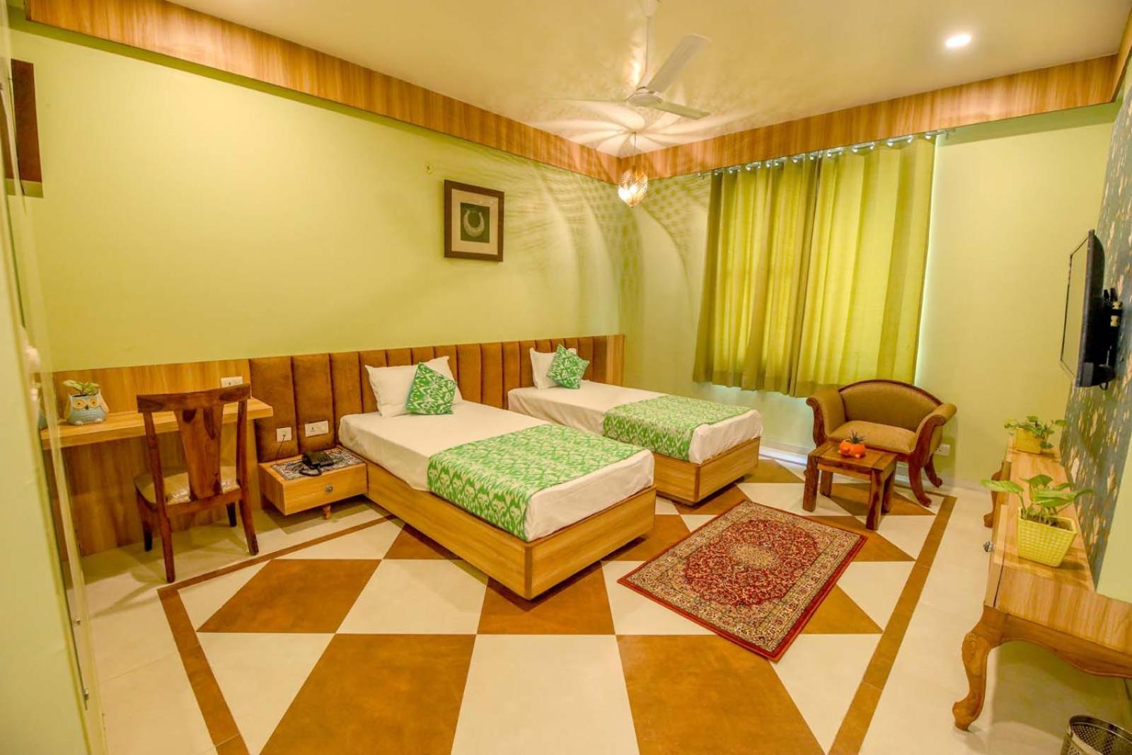 Twin Room with Balcony