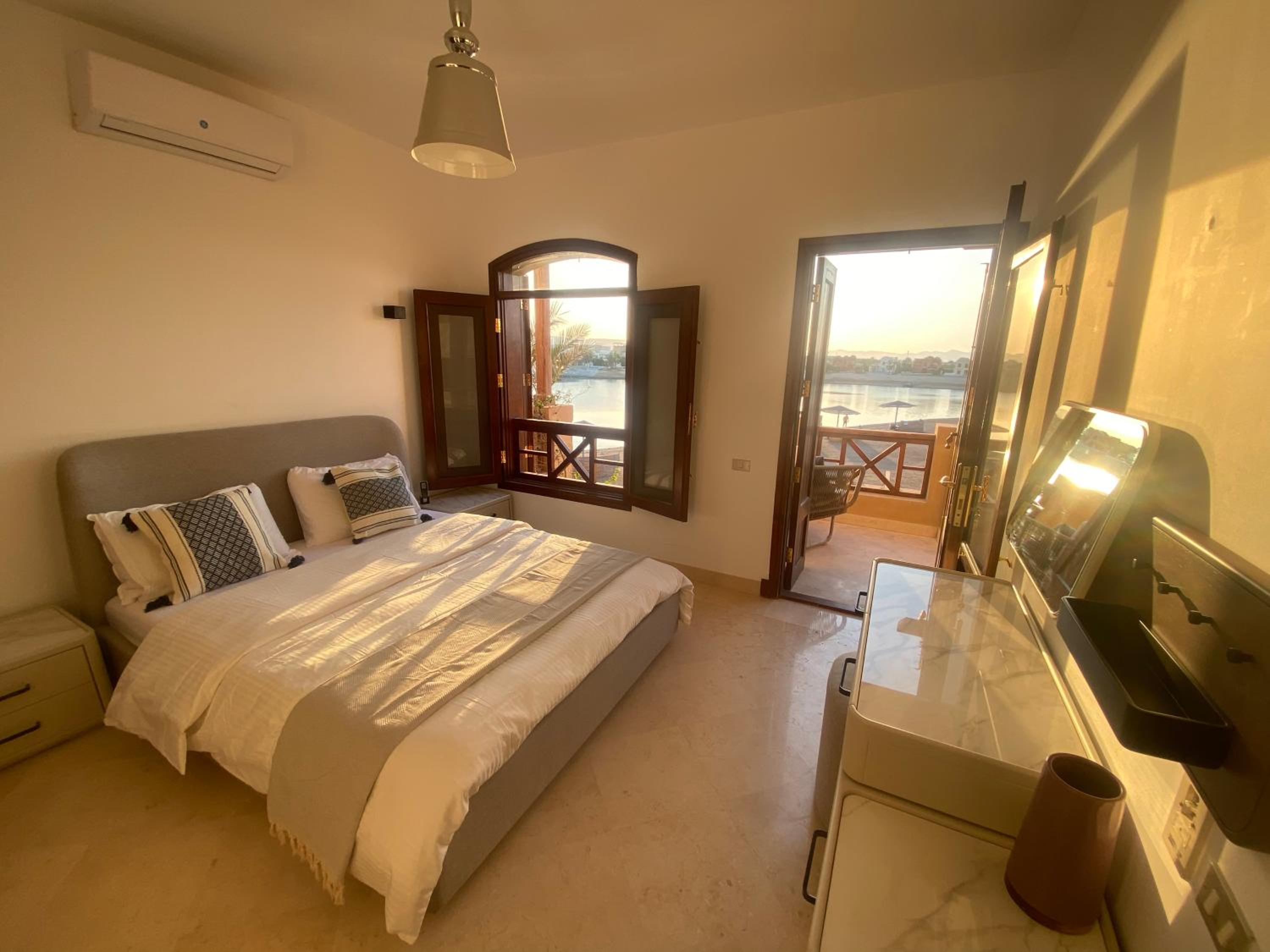Two-Bedroom Apartment - Photo 27