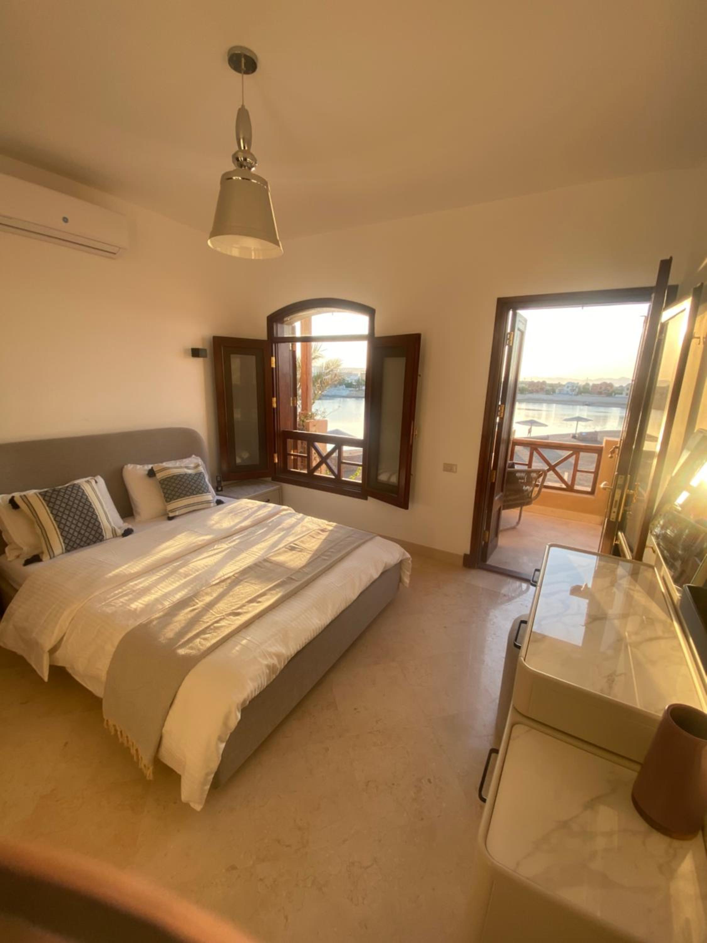 Two-Bedroom Apartment - Photo 11
