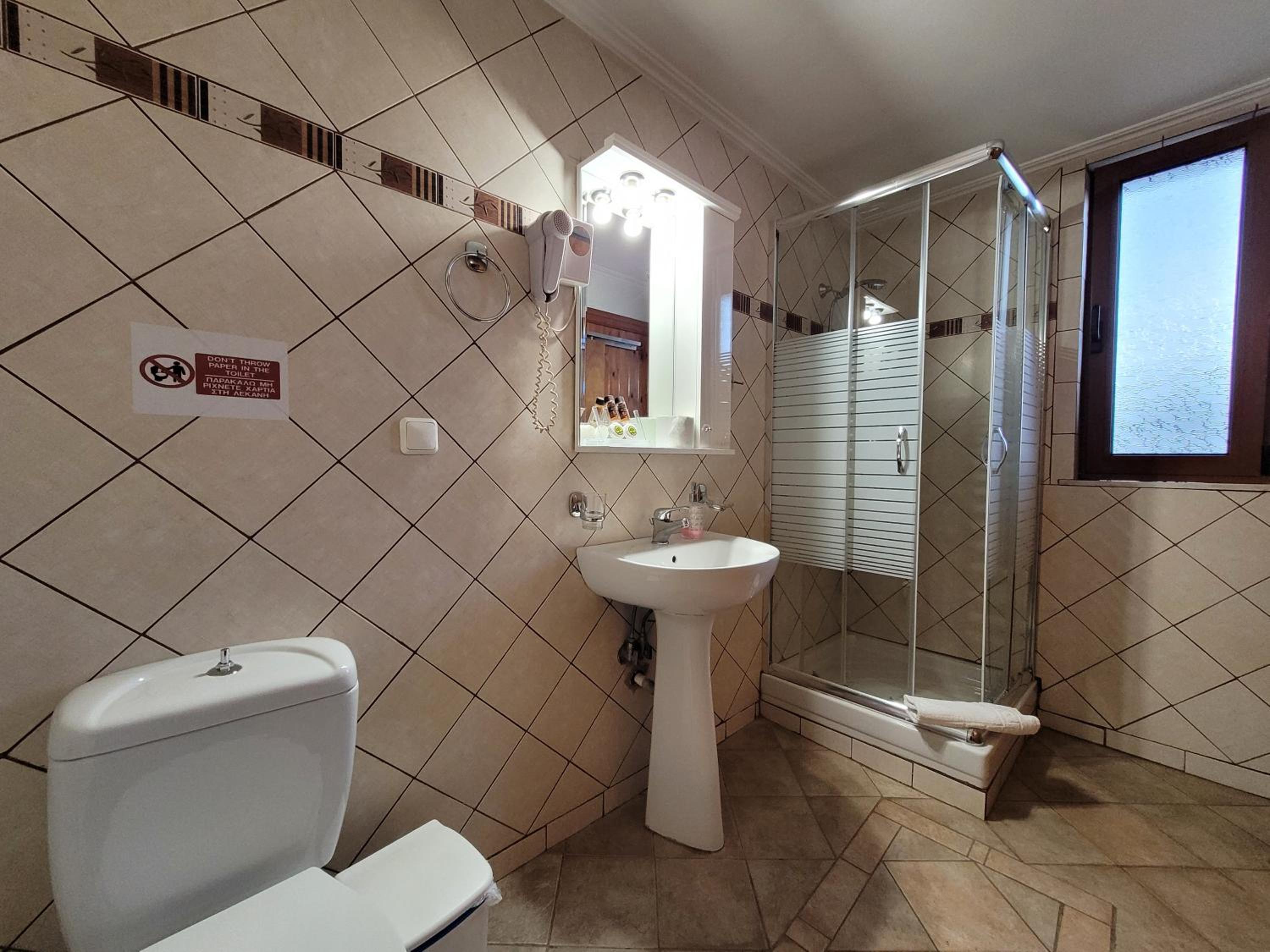 Double Room with Mountain View - Photo 3