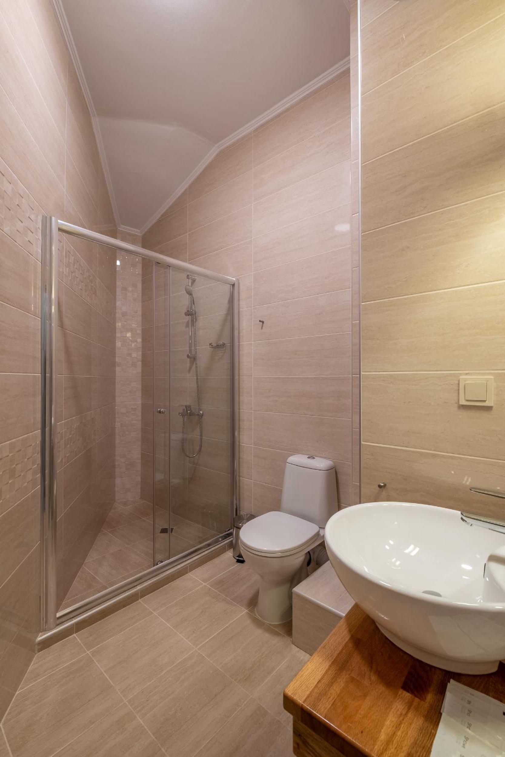 Two-Bedroom Apartment with Terrace photo 2