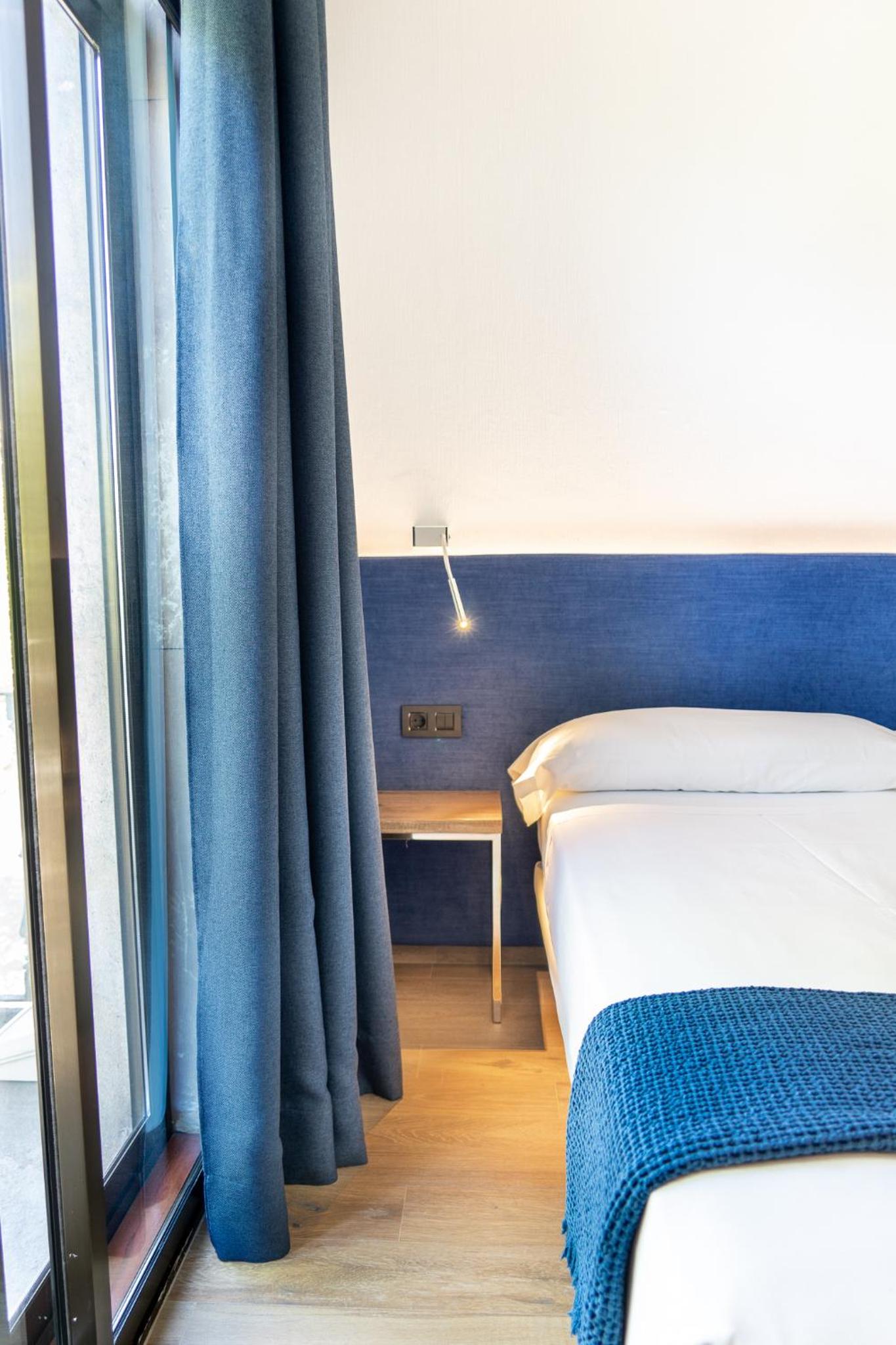Twin Room with Balcony