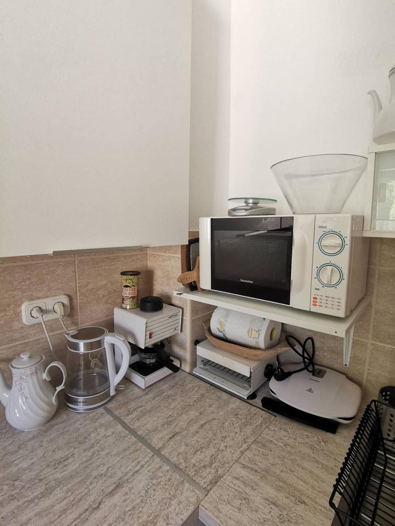 Two-Bedroom Apartment - Photo 19