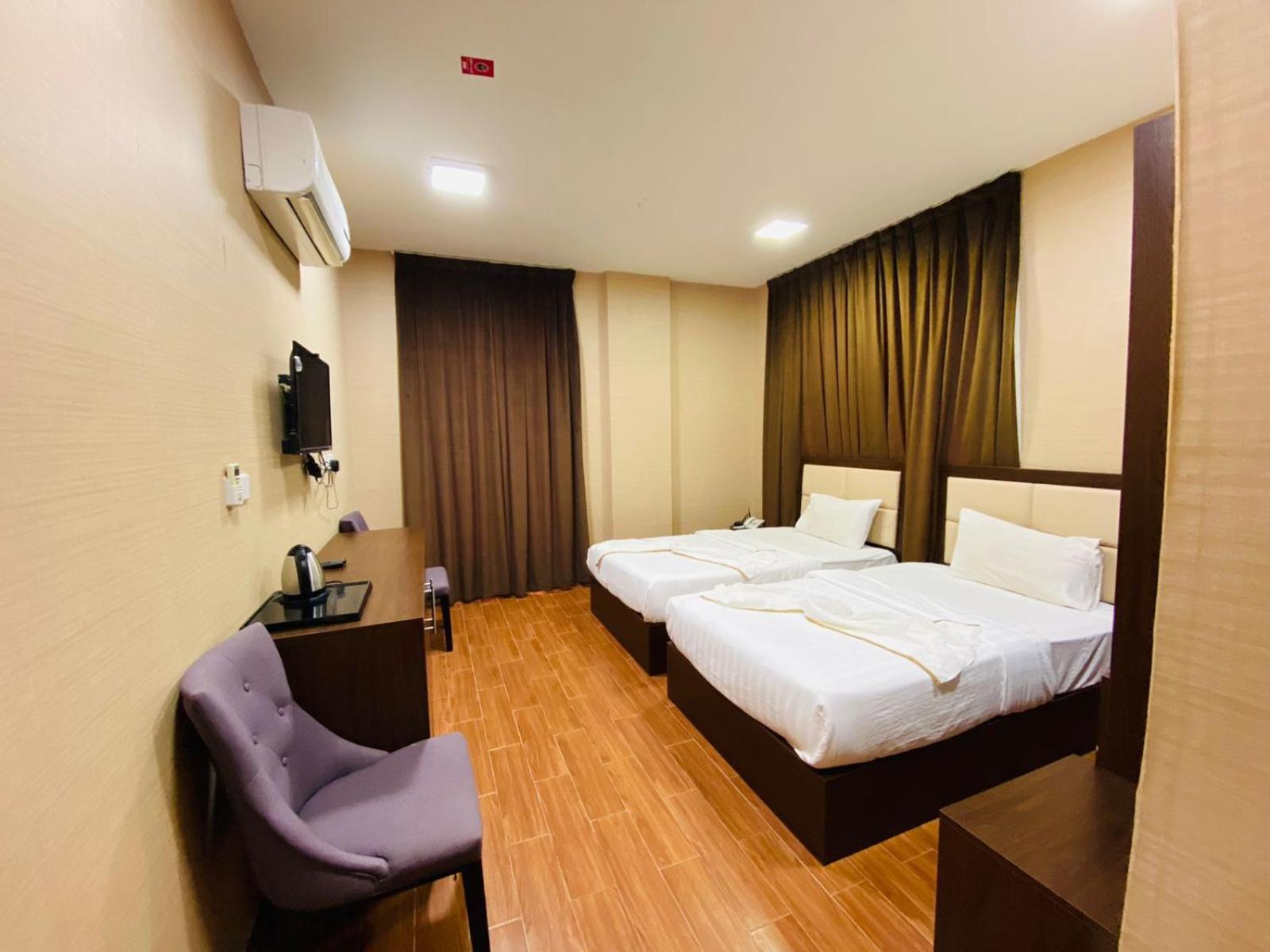 Deluxe Double or Twin Room