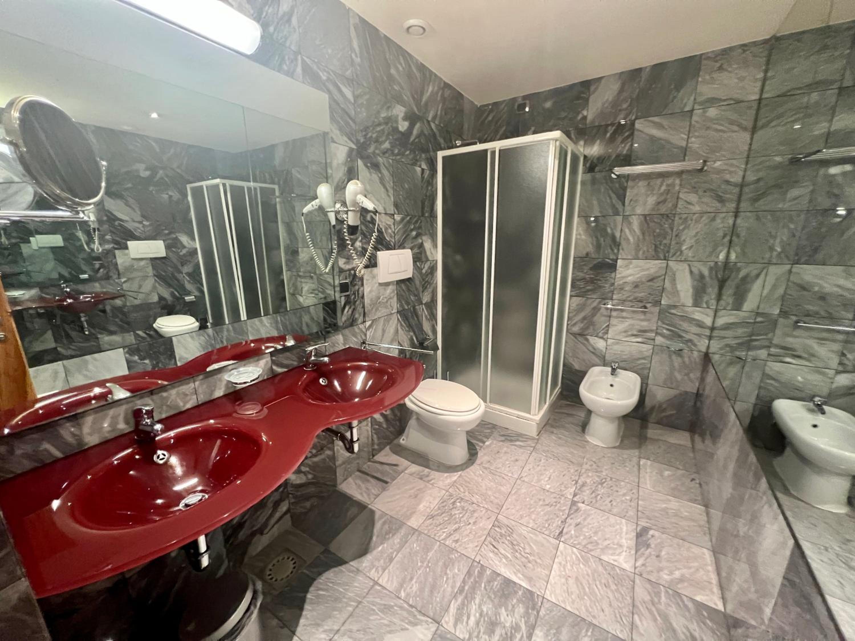 Deluxe Triple Room photo 3