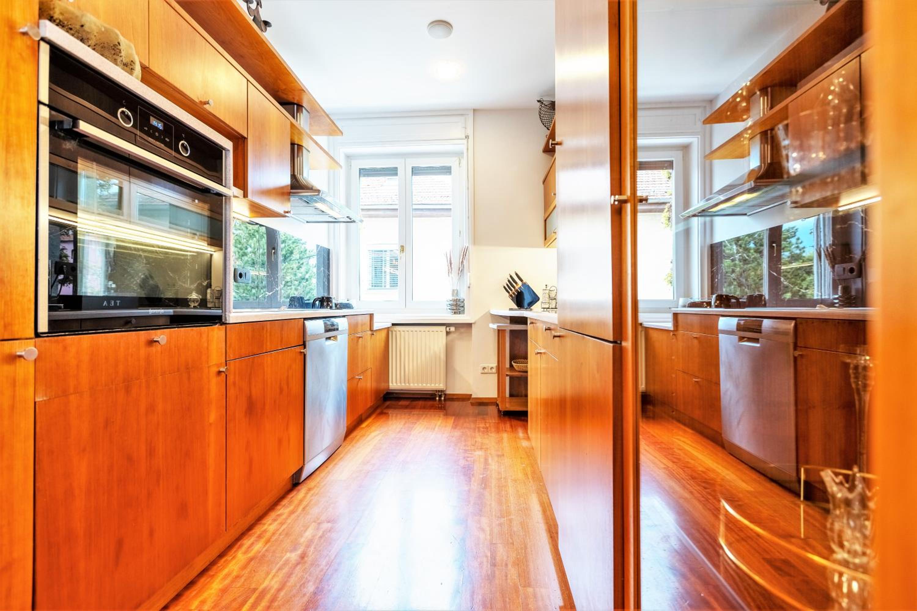 Two-Bedroom Apartment - Photo 11