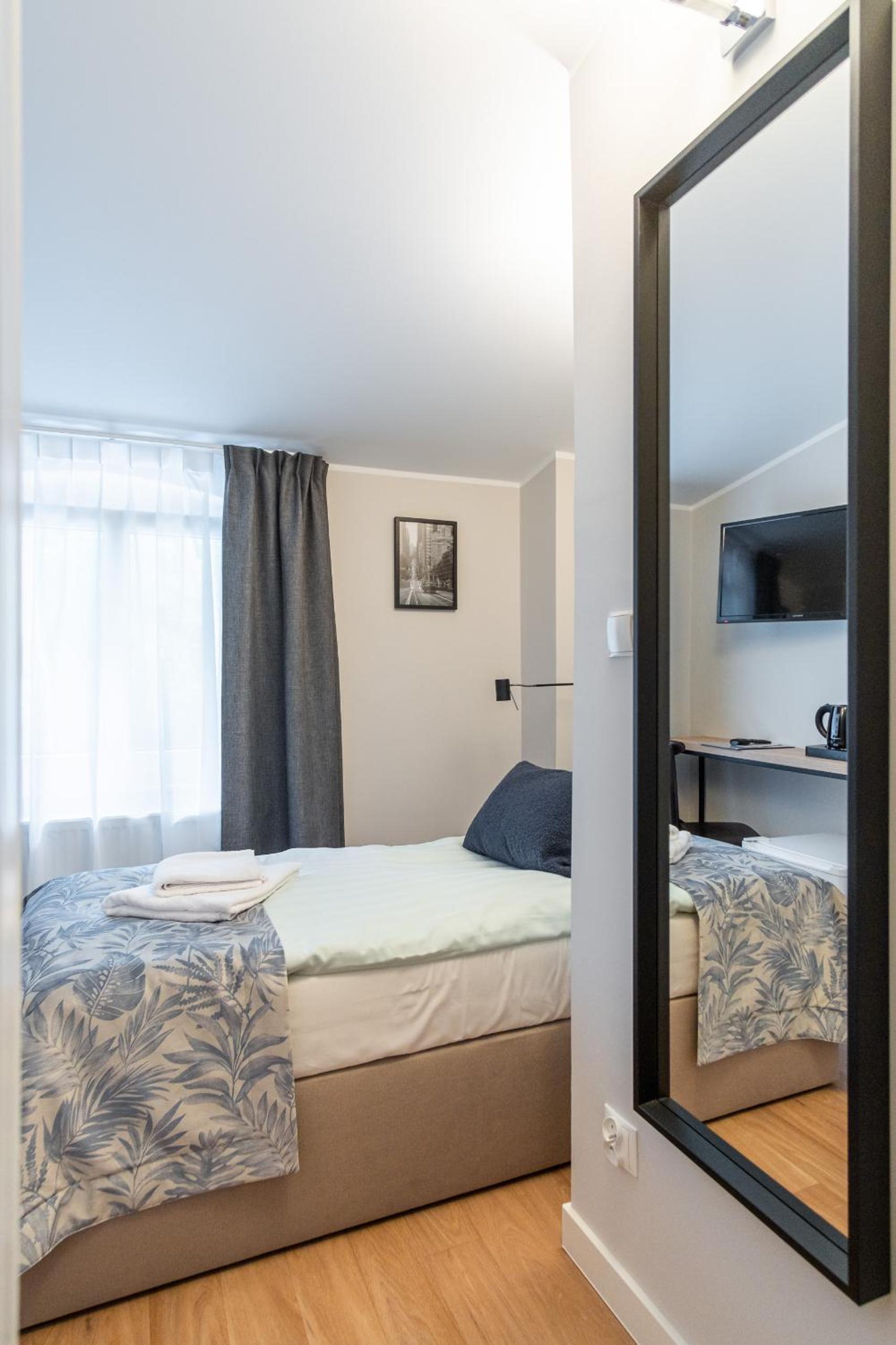 Single Room photo 2