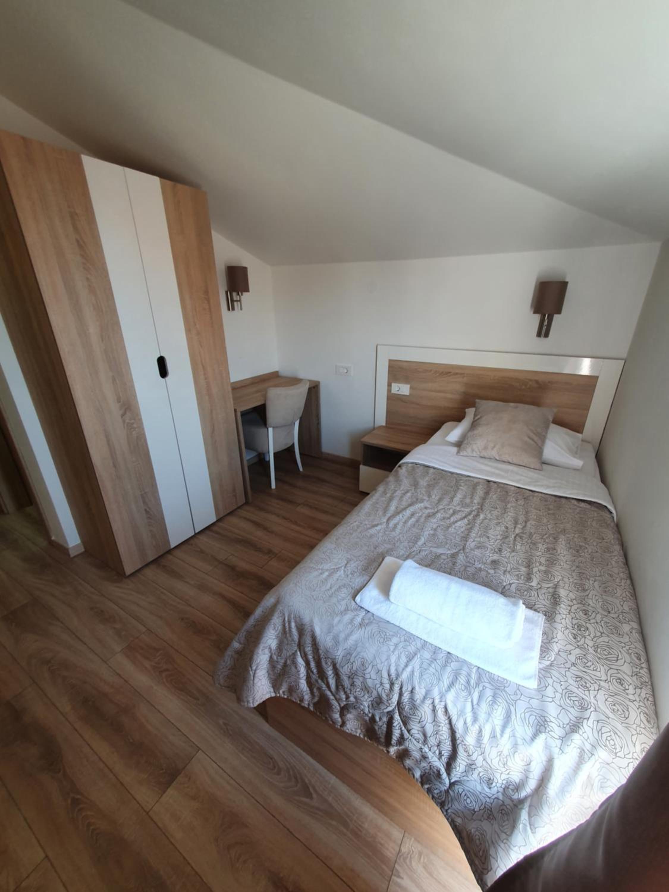 Deluxe Single Room with Balcony photo 1