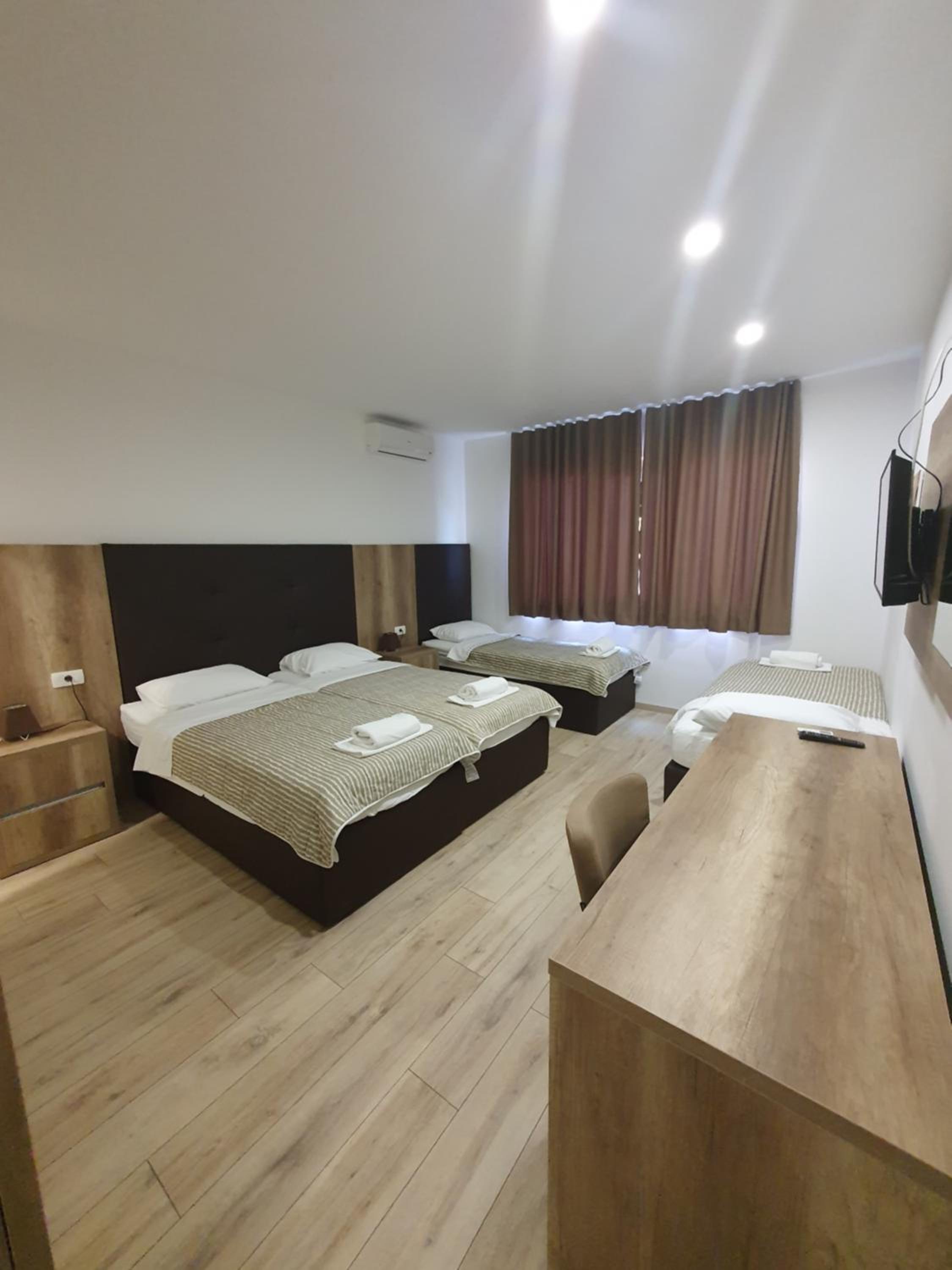Deluxe Quadruple Room photo 2