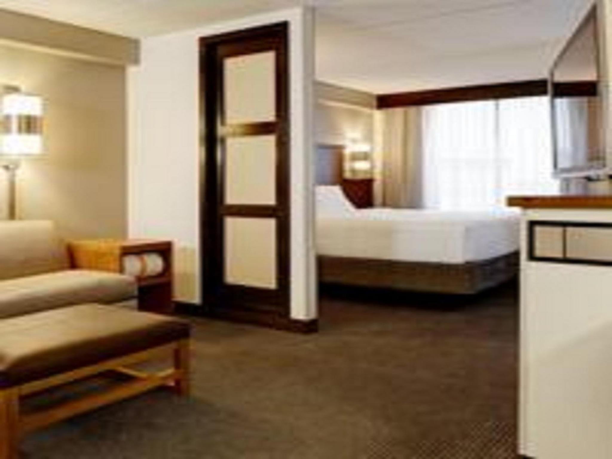 King Room with Sofa Bed at Hyatt Place Atlanta Buckhead in Atlanta