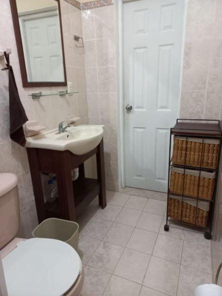 Budget Double Room photo 3